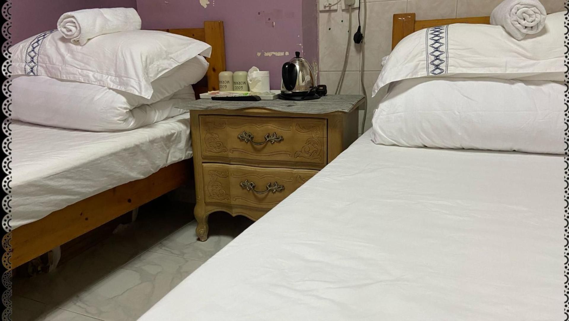 Twin Room with Private Bathroom
