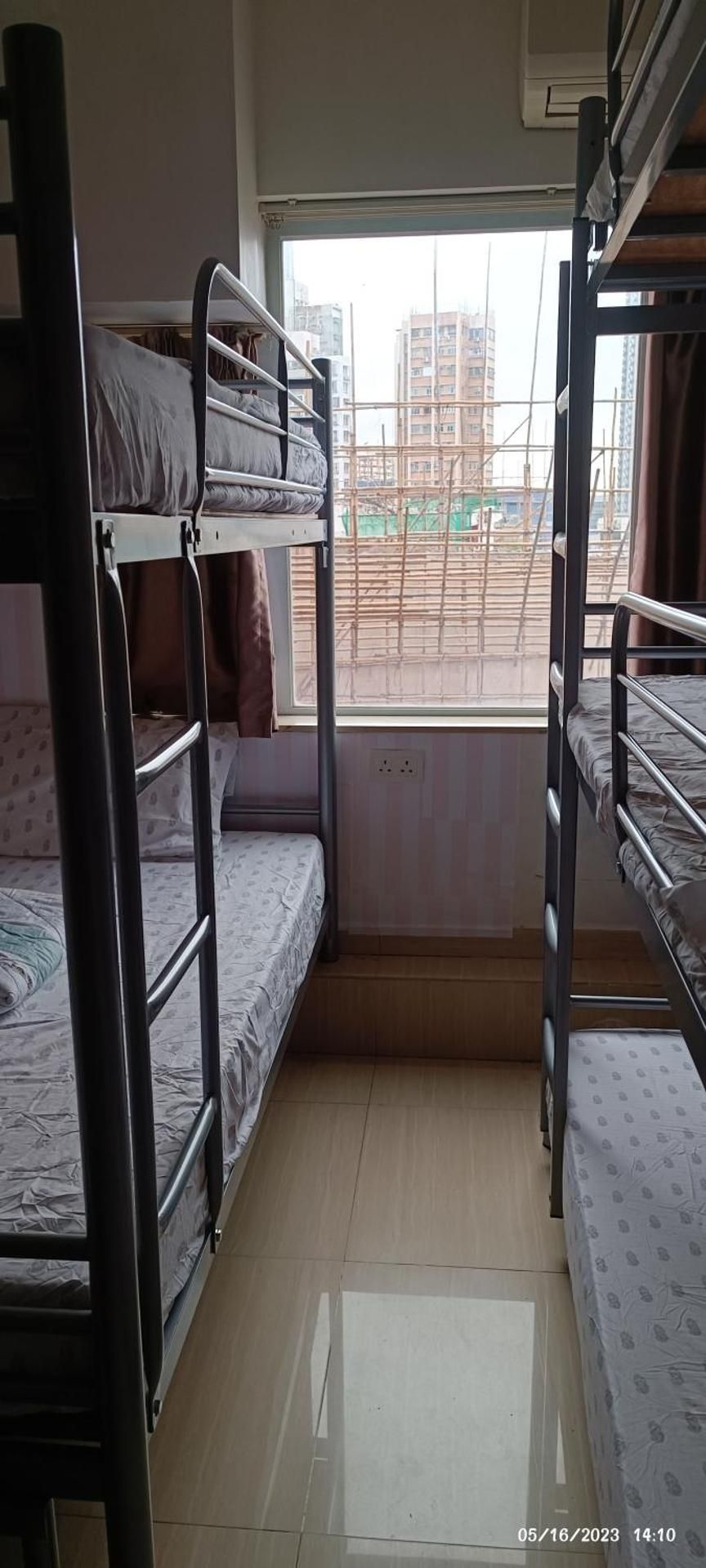 Bunk Bed in Mixed Dormitory Room