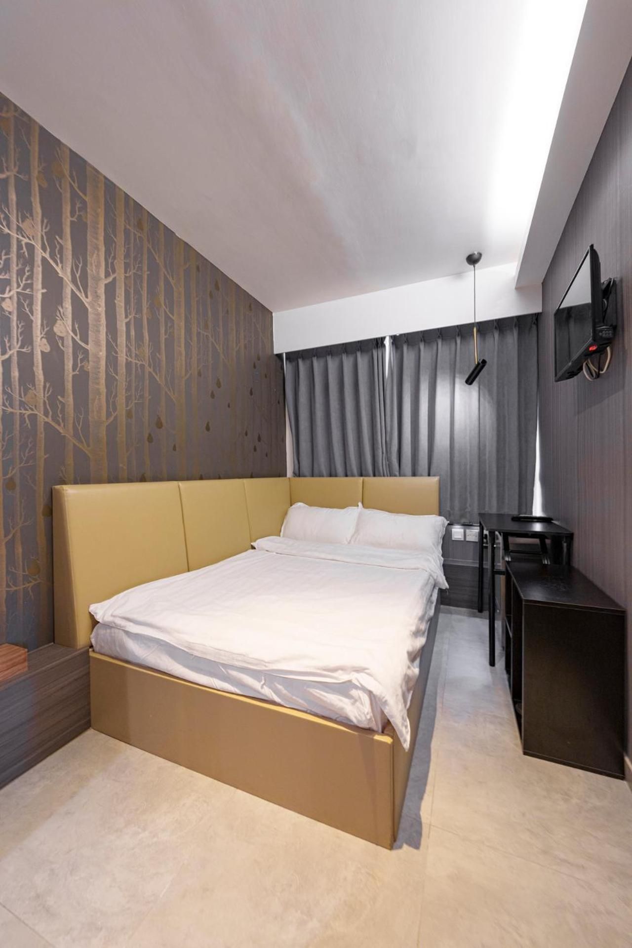 Single Room With Private Bathroom