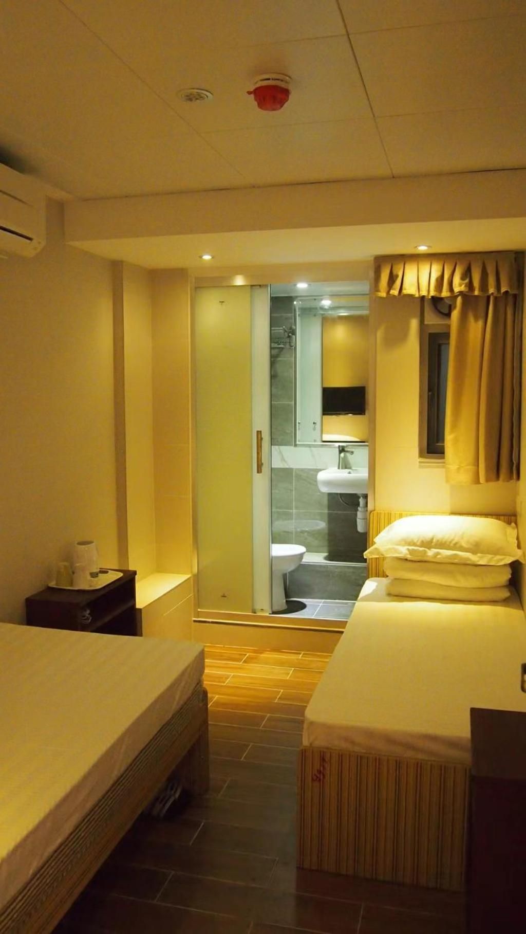 Double or Twin Room with Private Bathroom