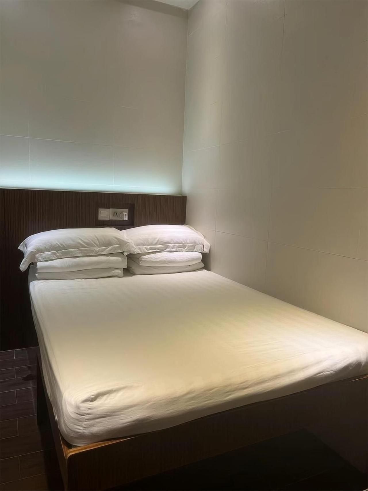 Economy Single Room