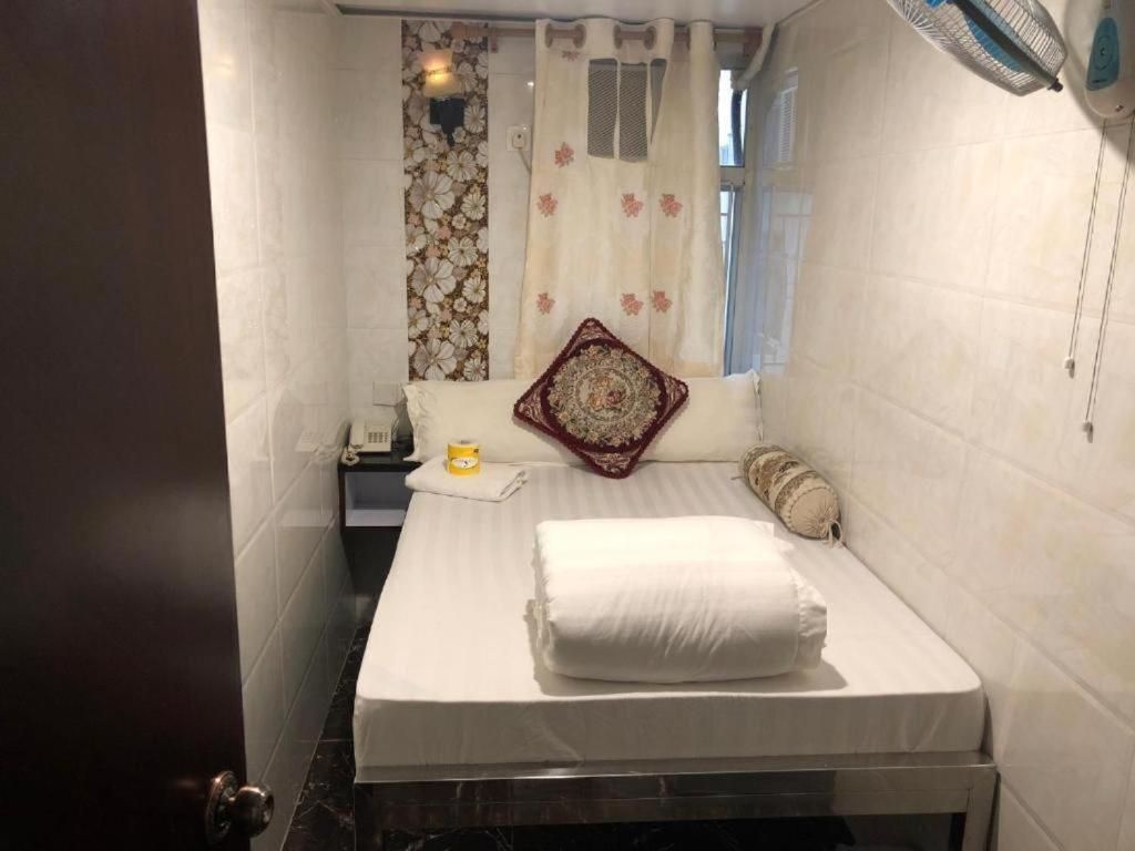 Double Room with Shared Bathroom