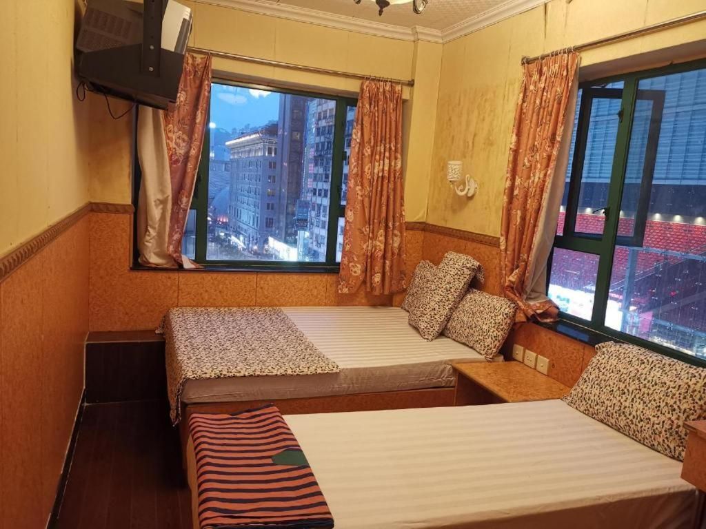 Apartment with City View