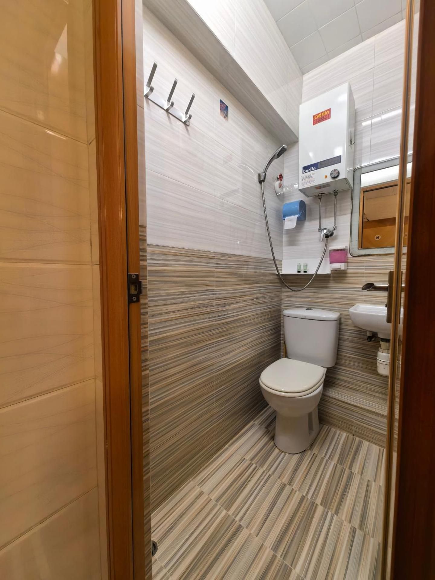 Standard Single Room with Shower