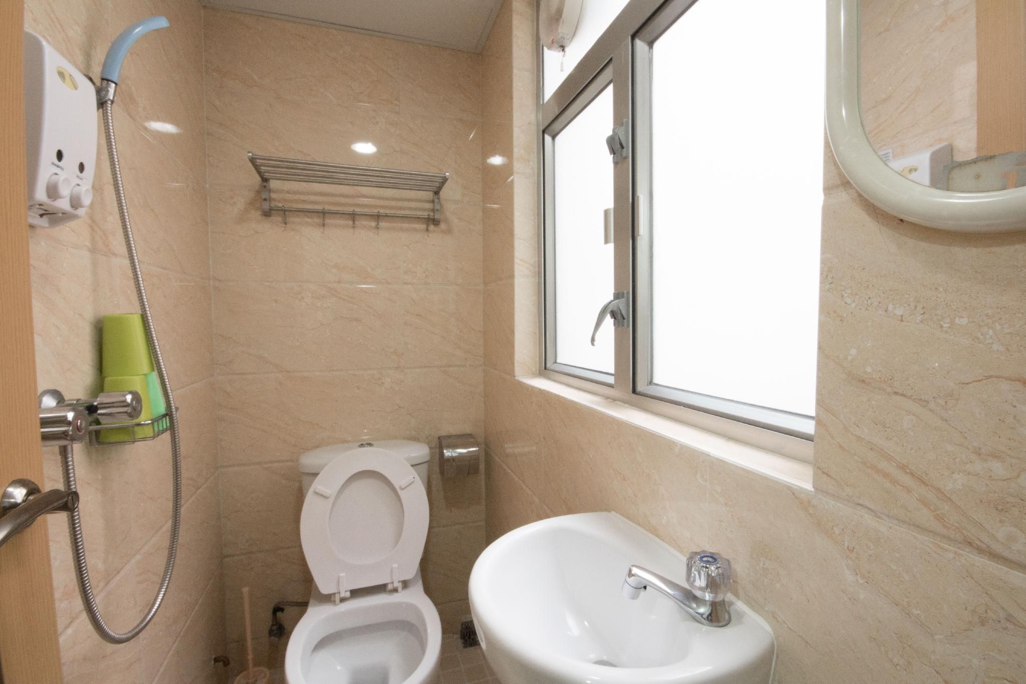 Twin Room with Private Shower