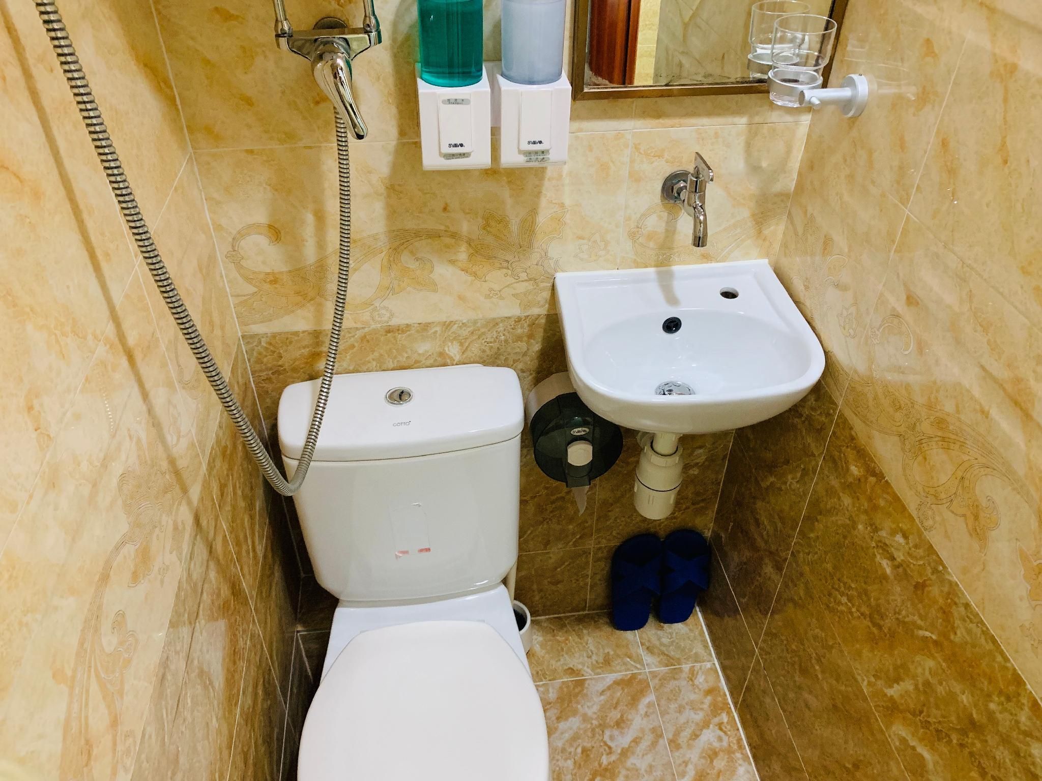 Single Room with 1 single bed