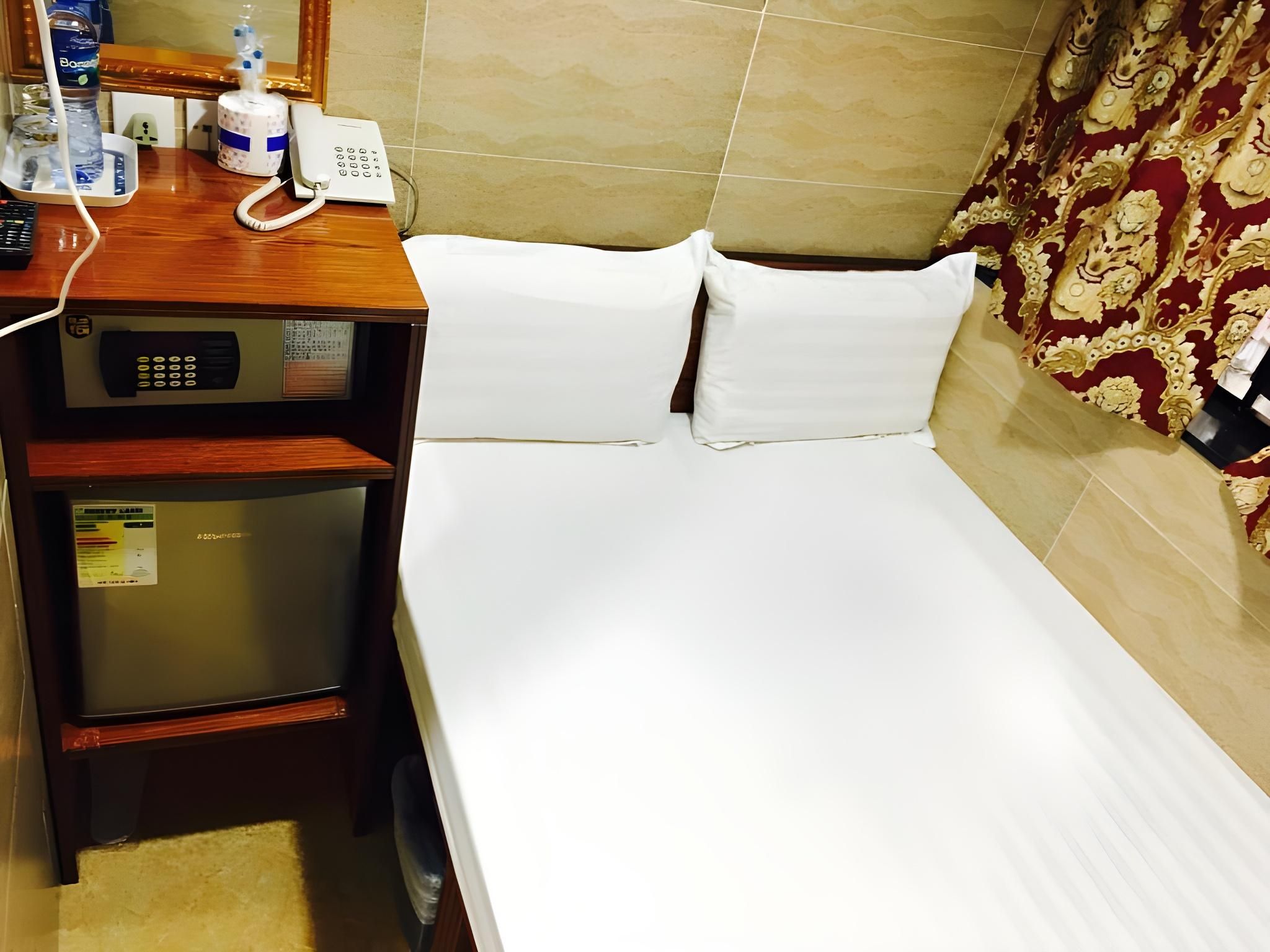 Double Room with 1 Double Bed