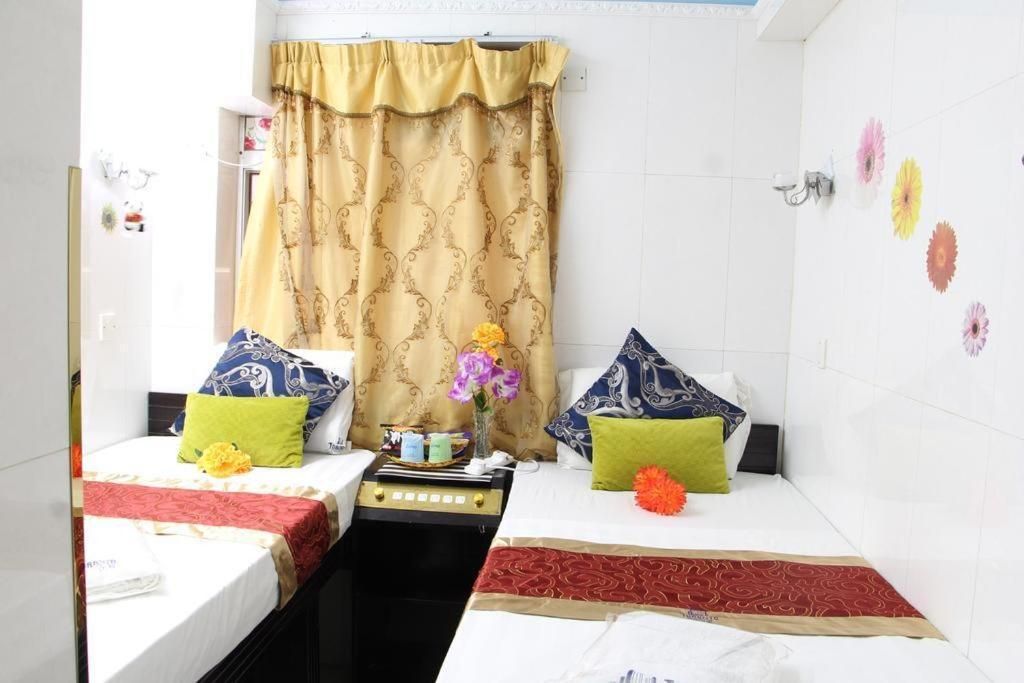 Twin Bed