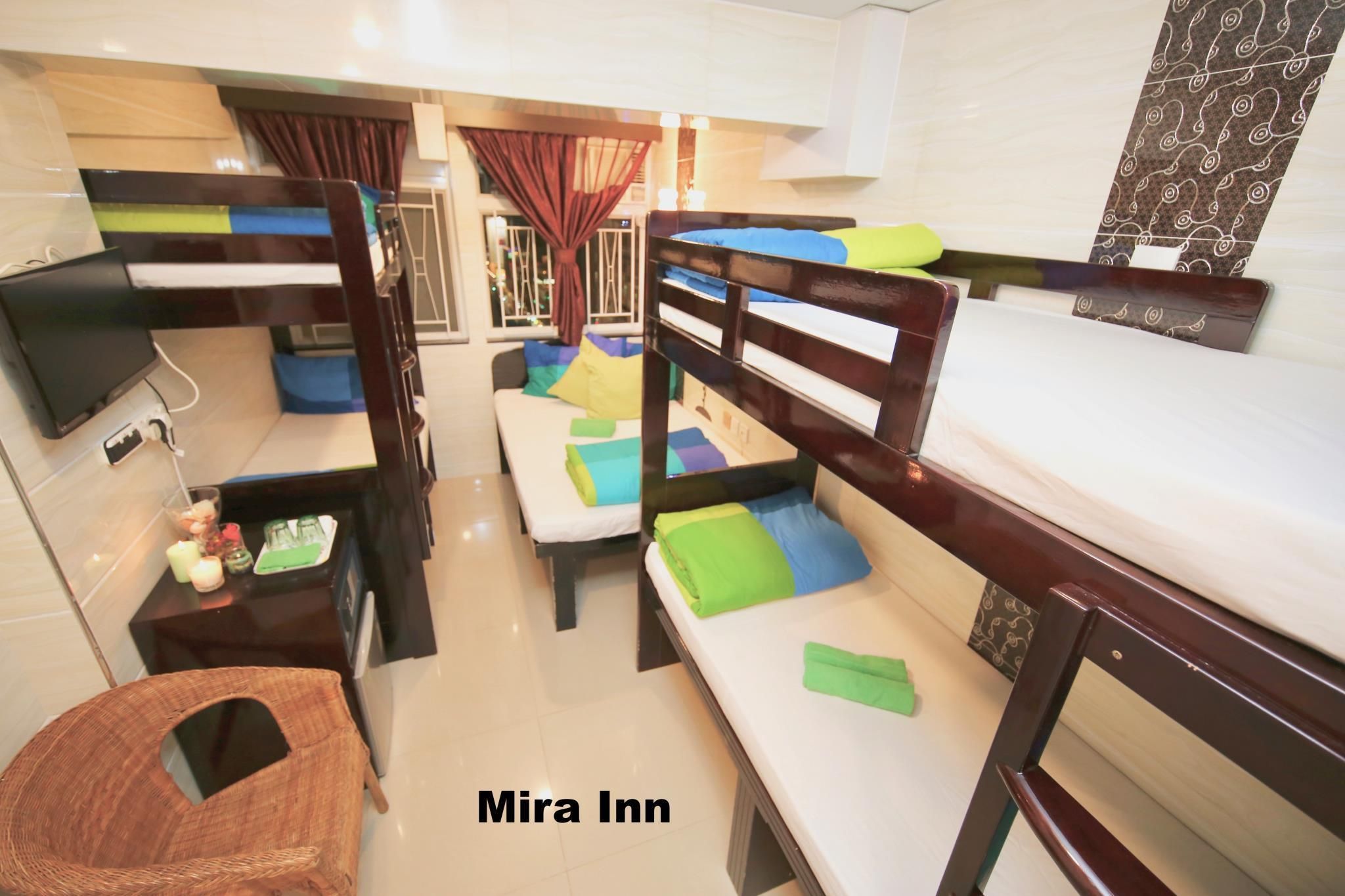 Deluxe Family Room (6 Adults)