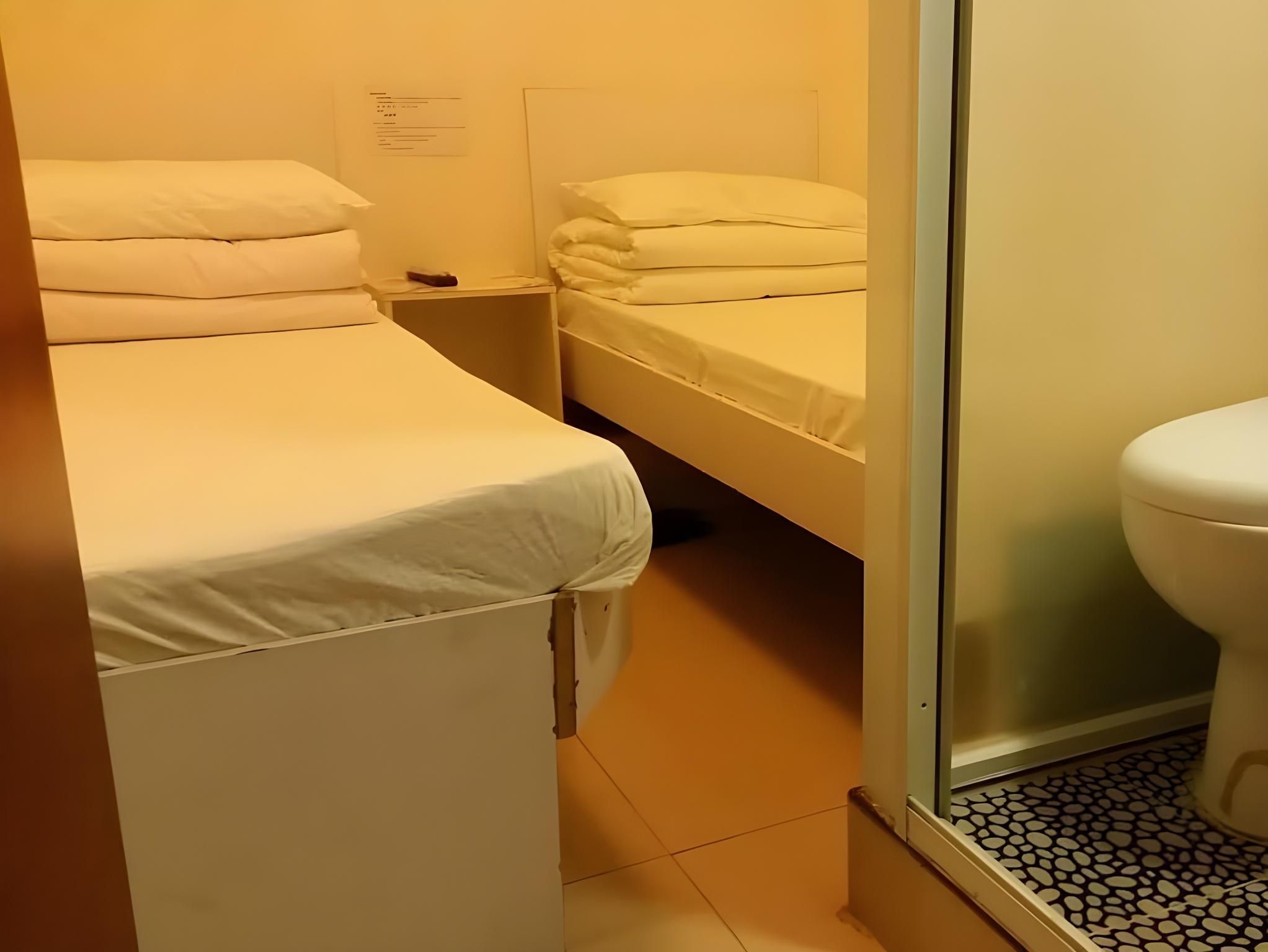 Quad Room