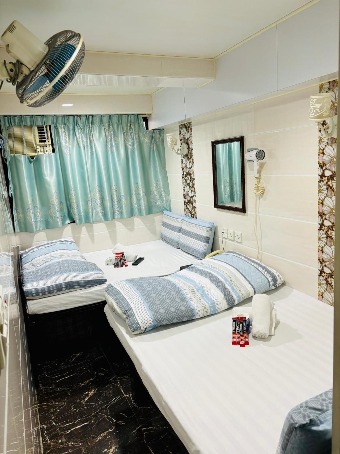 Triple Room with Private Bathroom