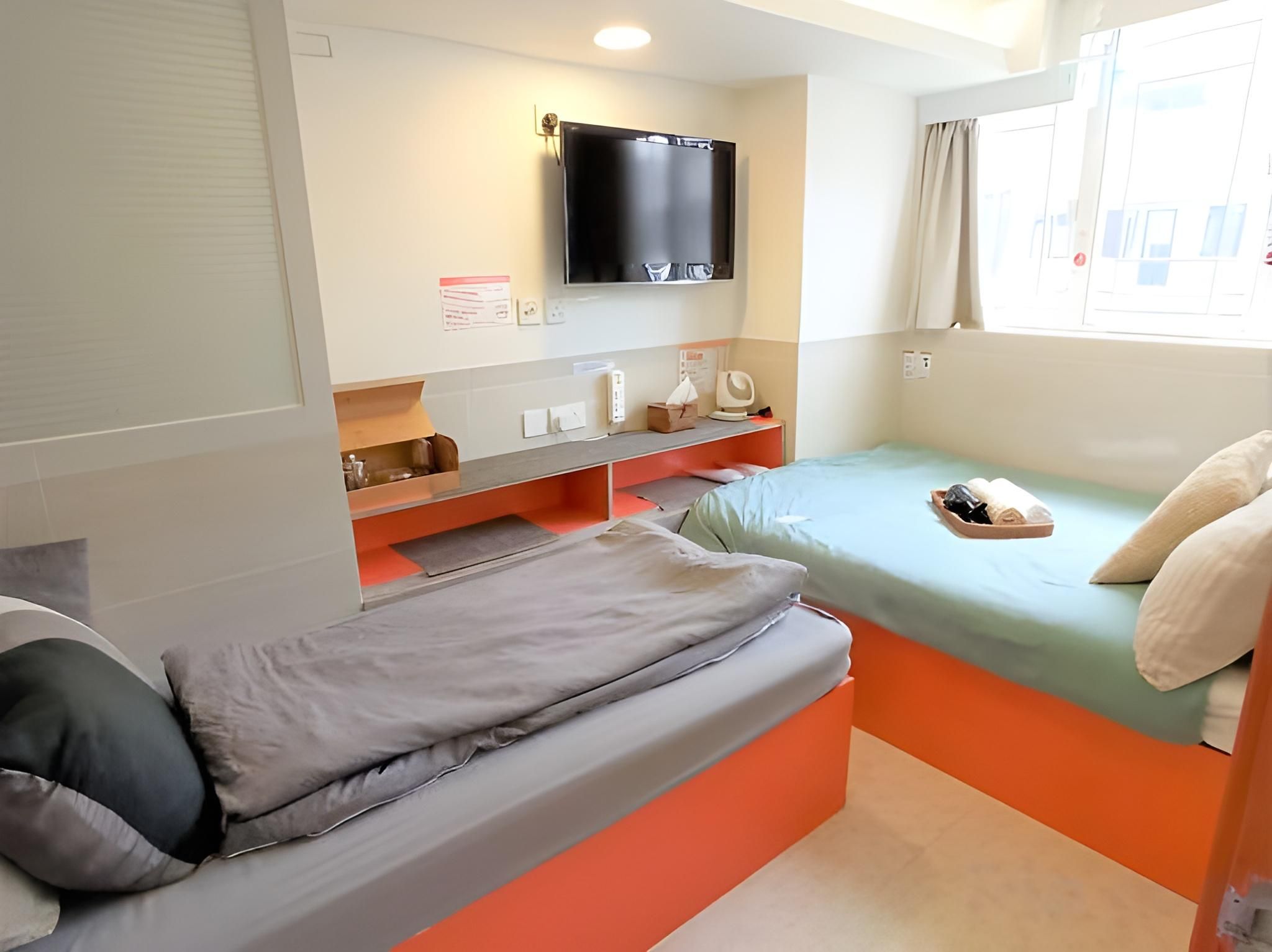 Standard Twin Room