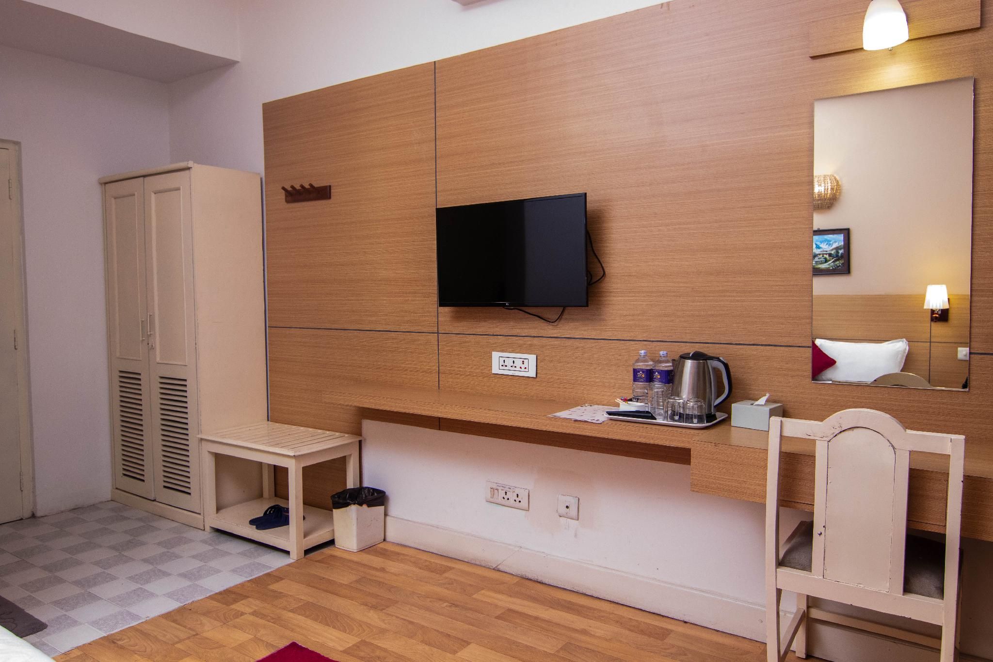 Hotel Ananda Inn Deluxe Single 3