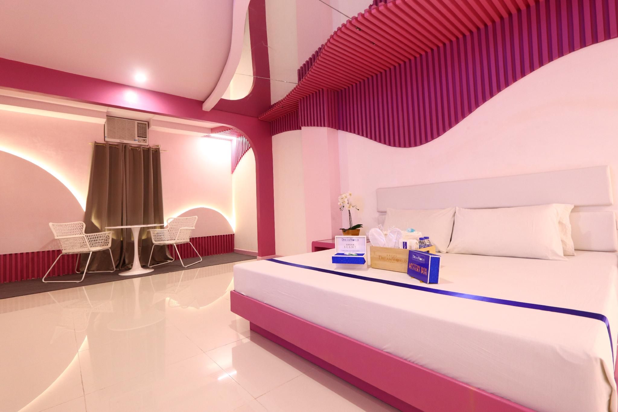 Premier Suite with Private Garage