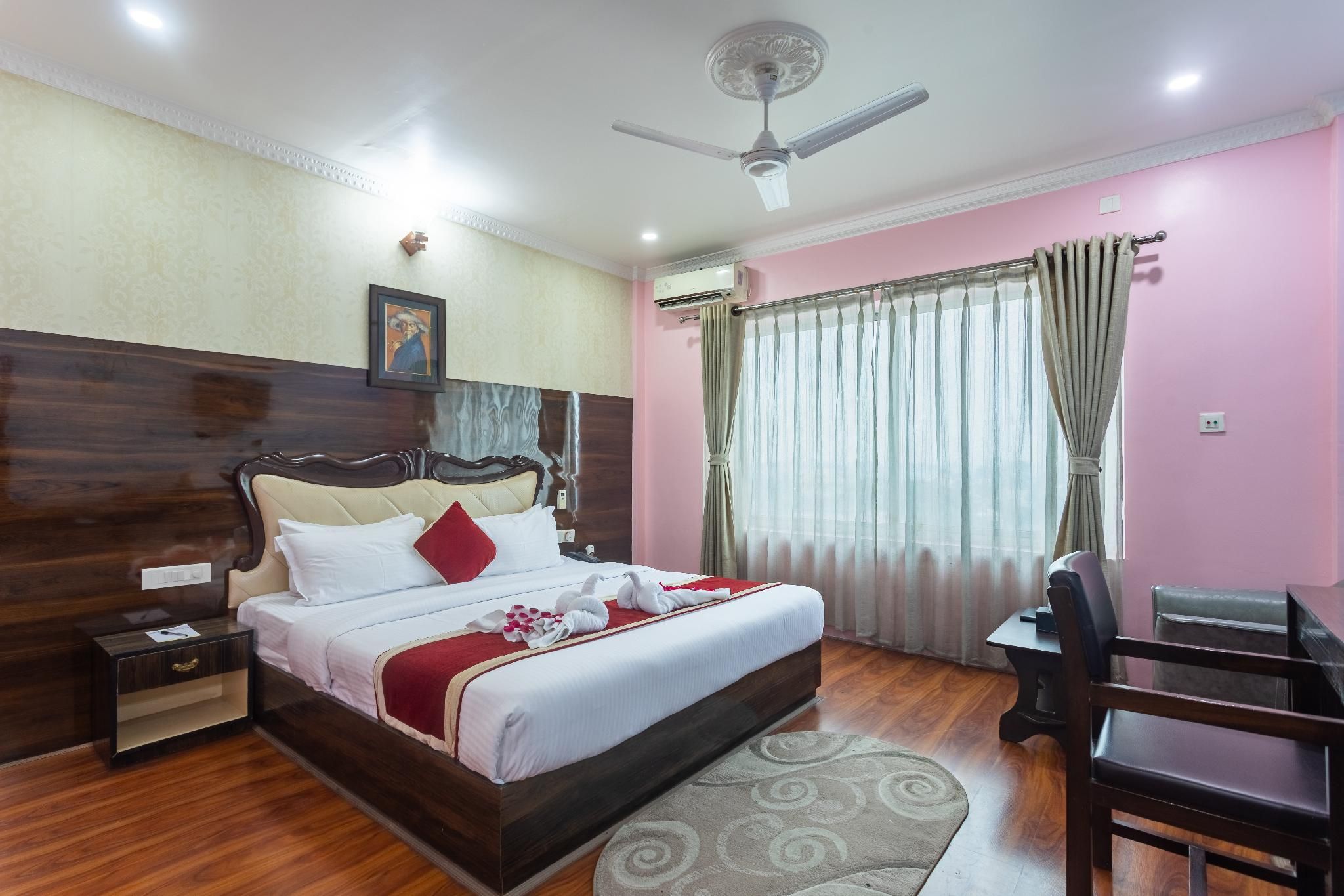 Big Hotel Deluxe Room