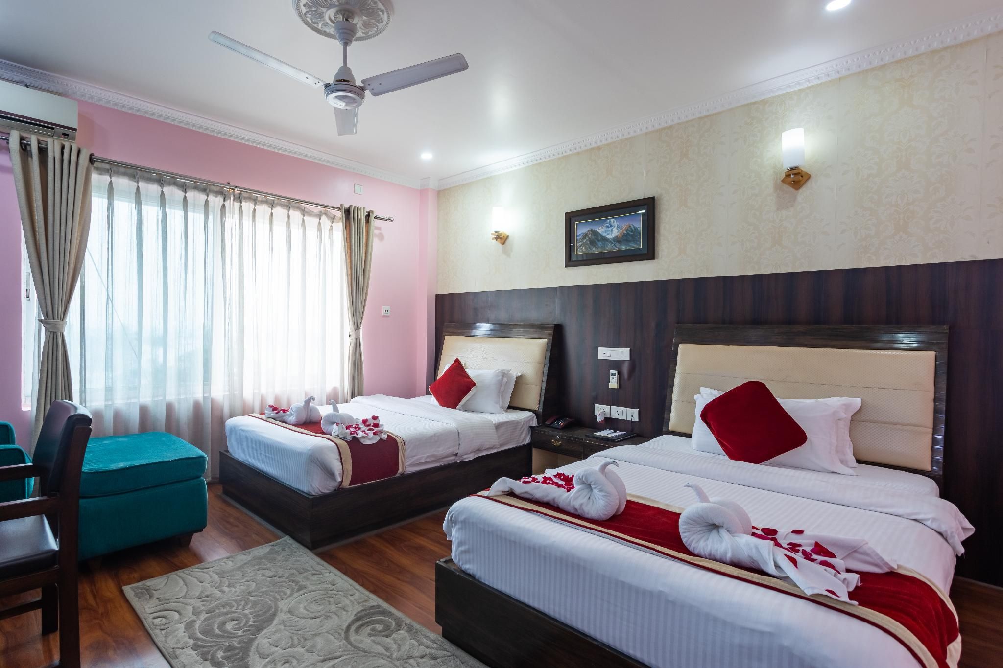 Big Hotel Deluxe Room 2