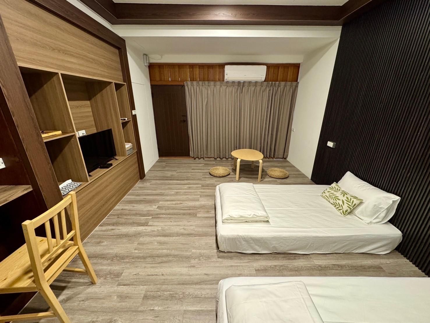 Twin Room with Extra Bed - Non-Smoking