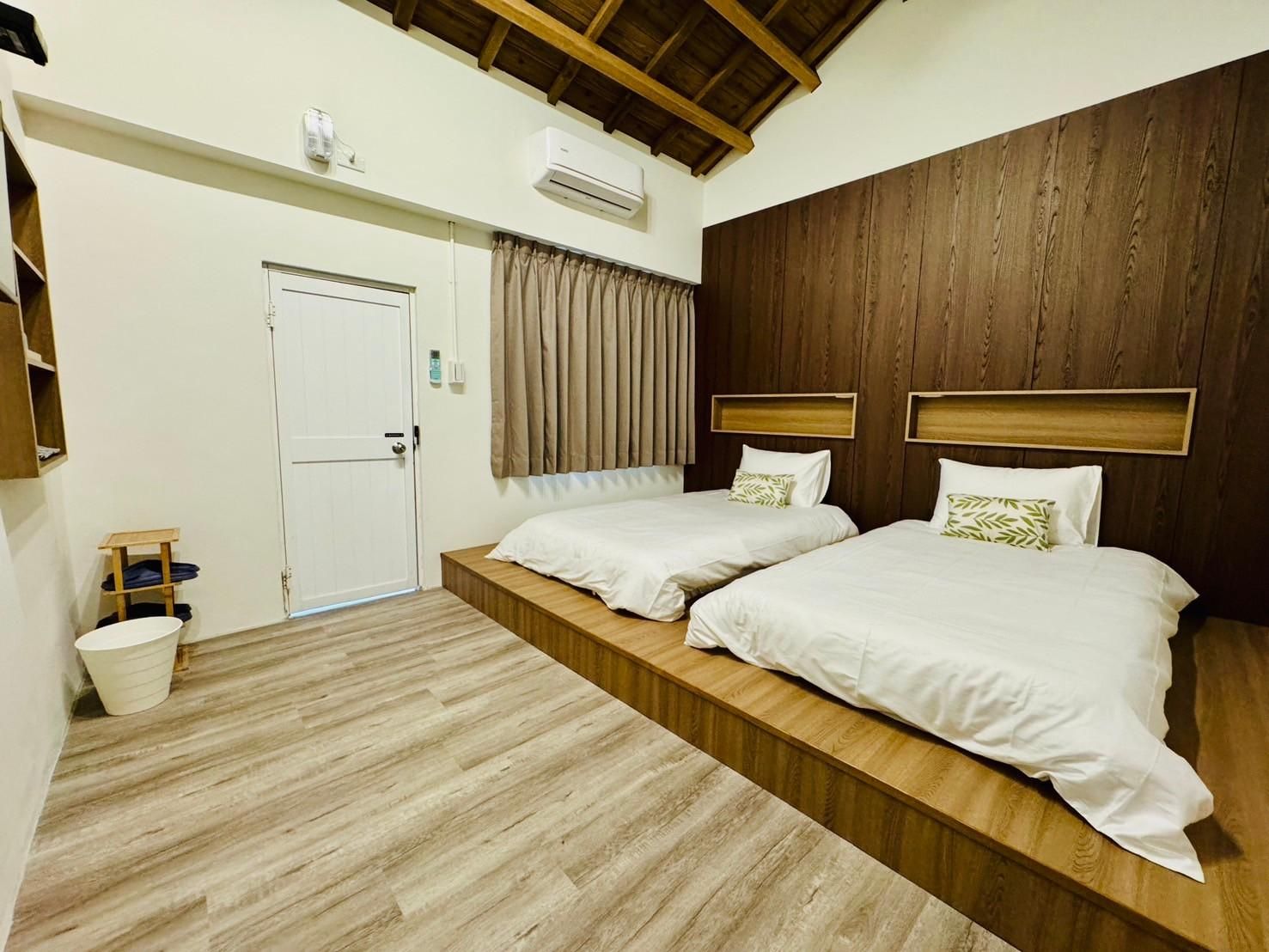 Twin Room with En-Suite