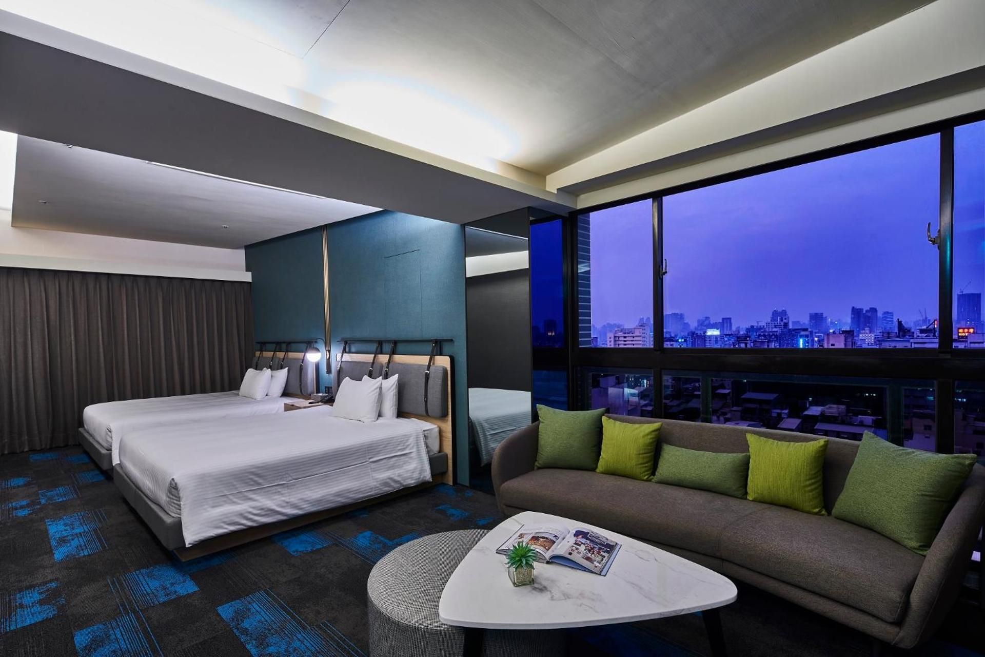Deluxe Suite Twin