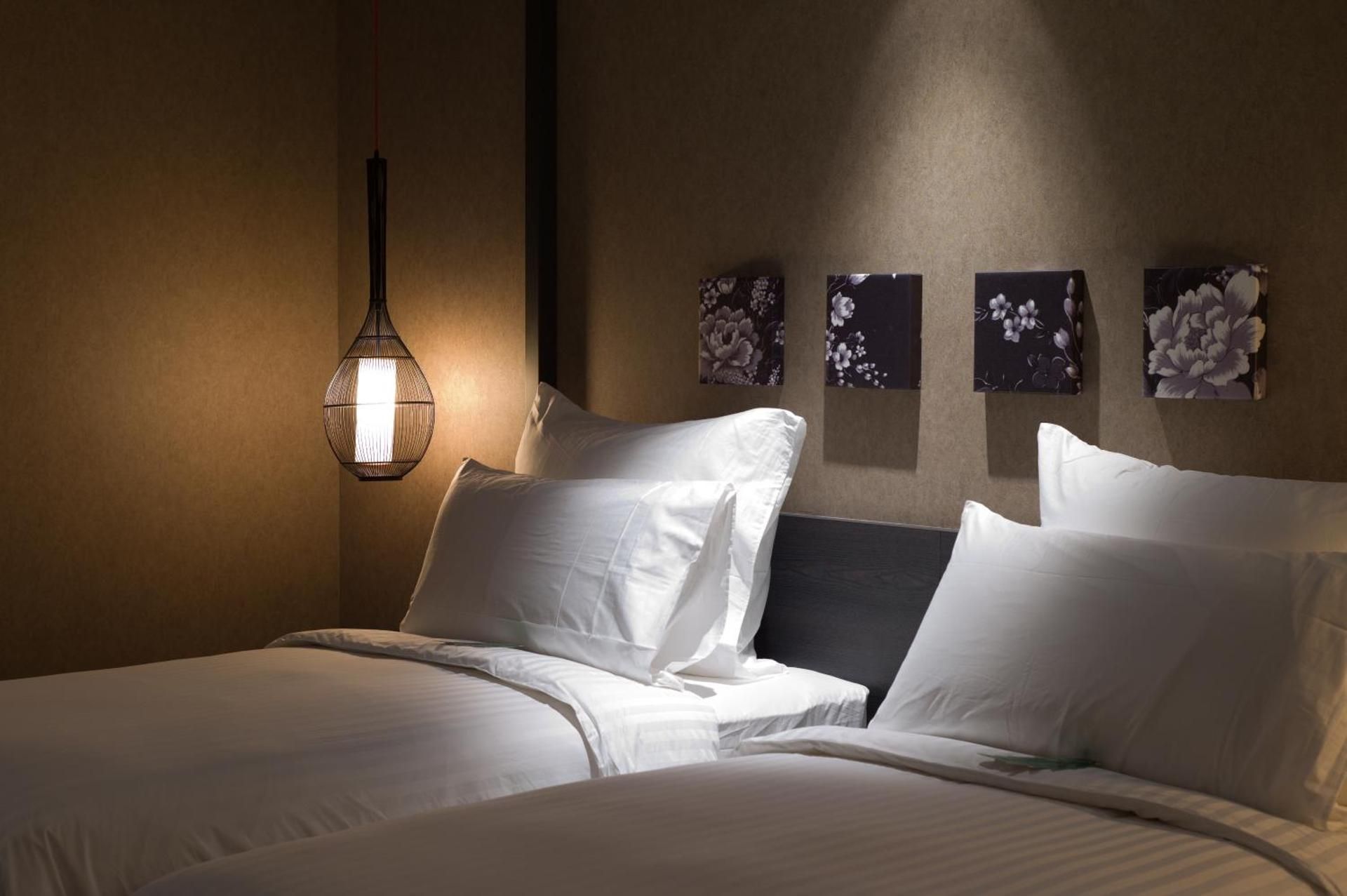 Superior Twin bed