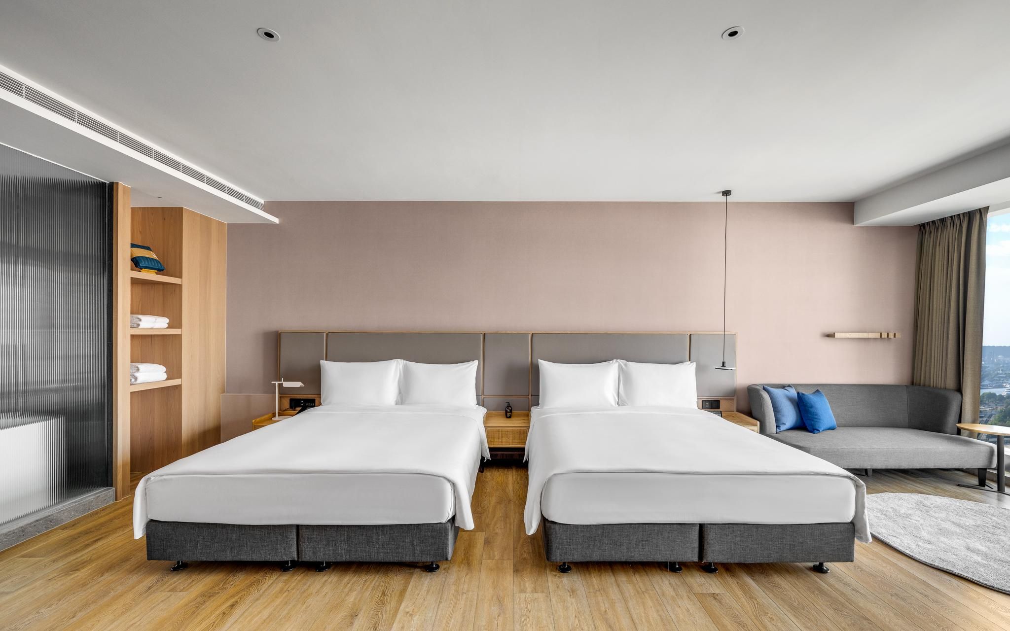 Family Room with 2 Double Beds
