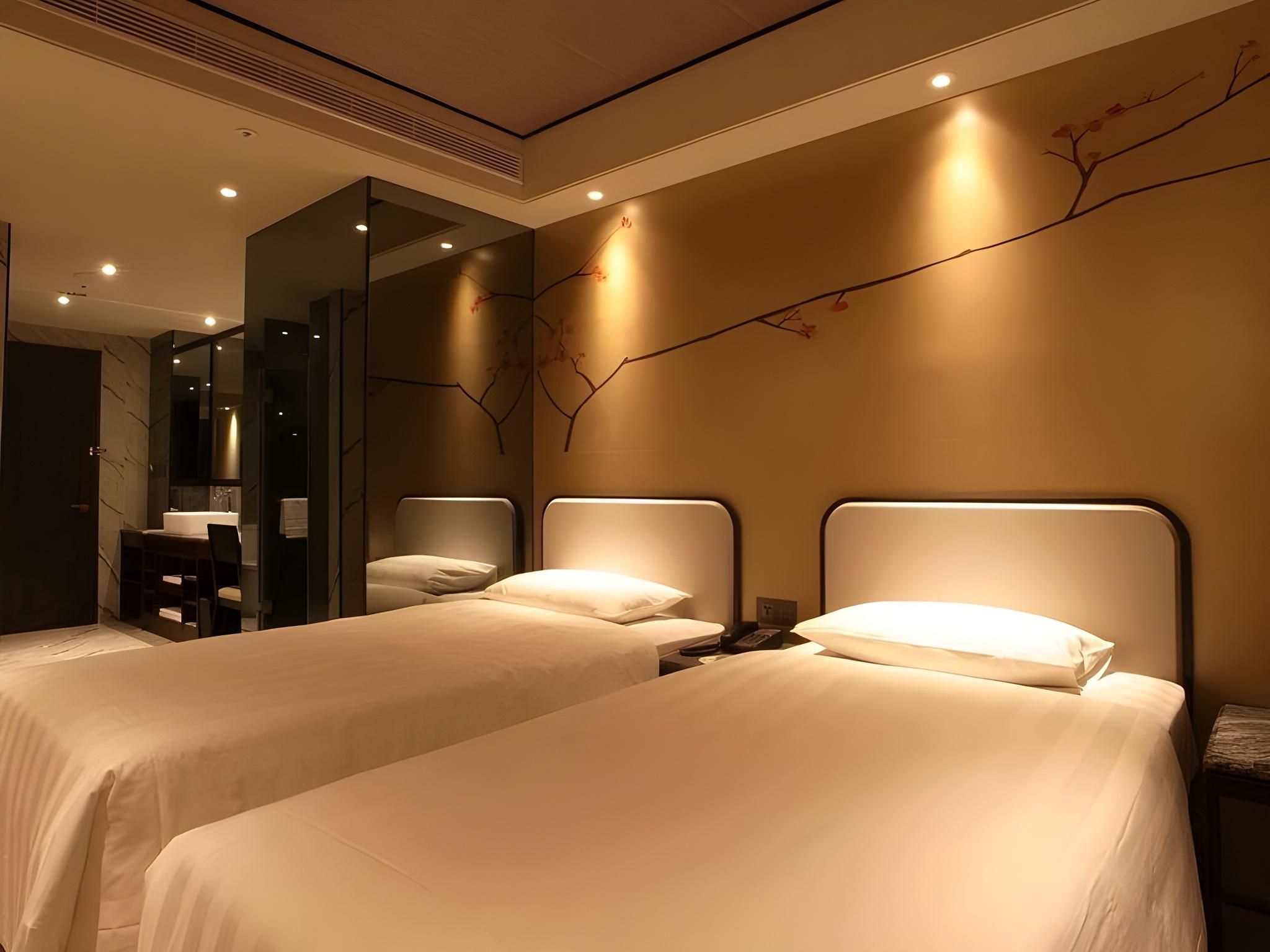 Twin Room with City View