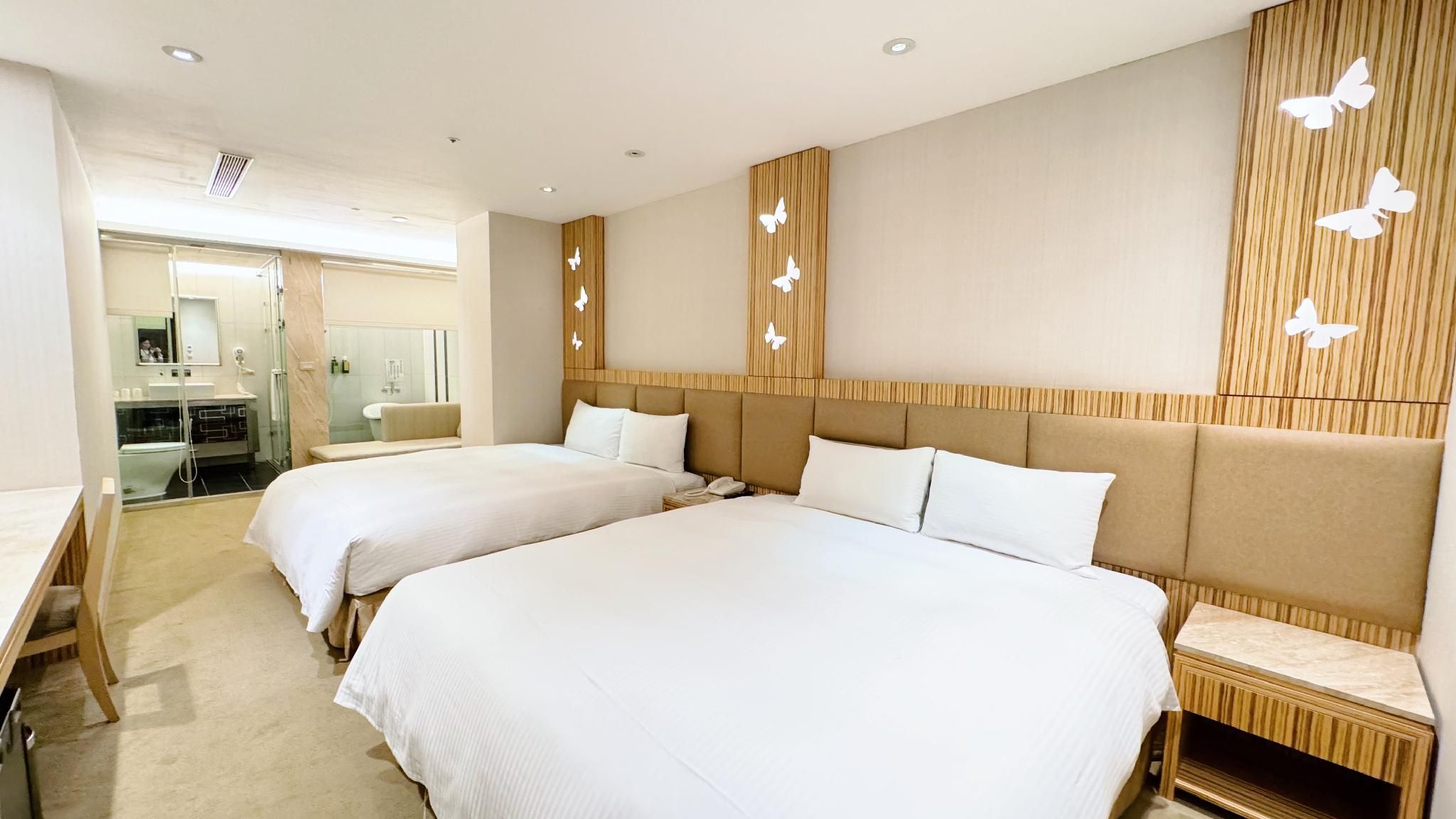 Standard Quadruple Room without Window