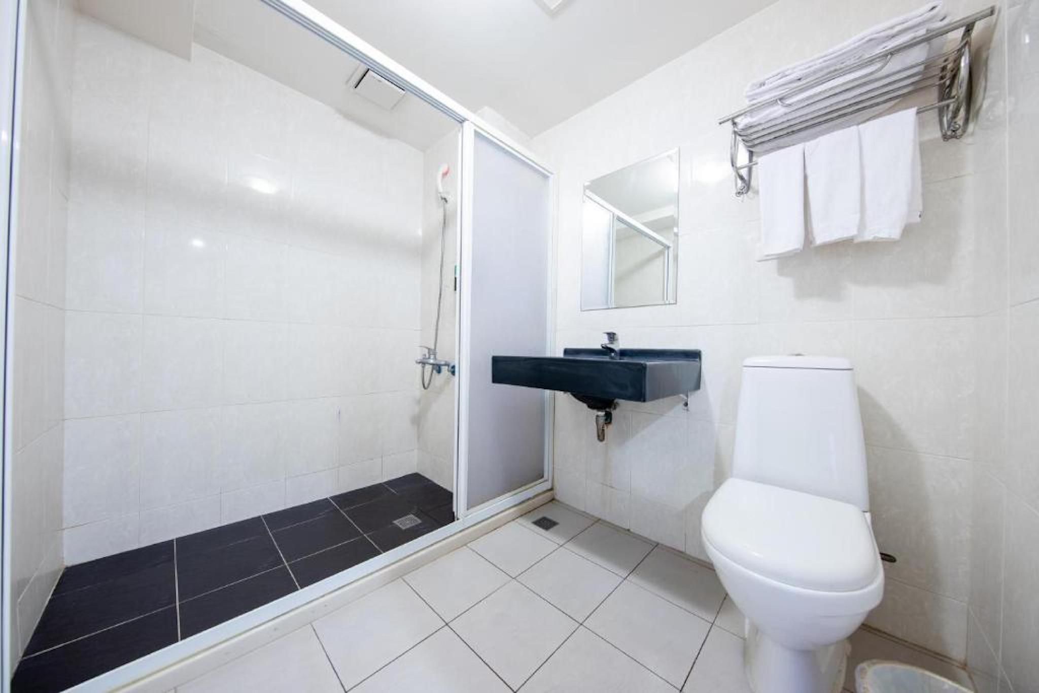 Triple Room with Shower