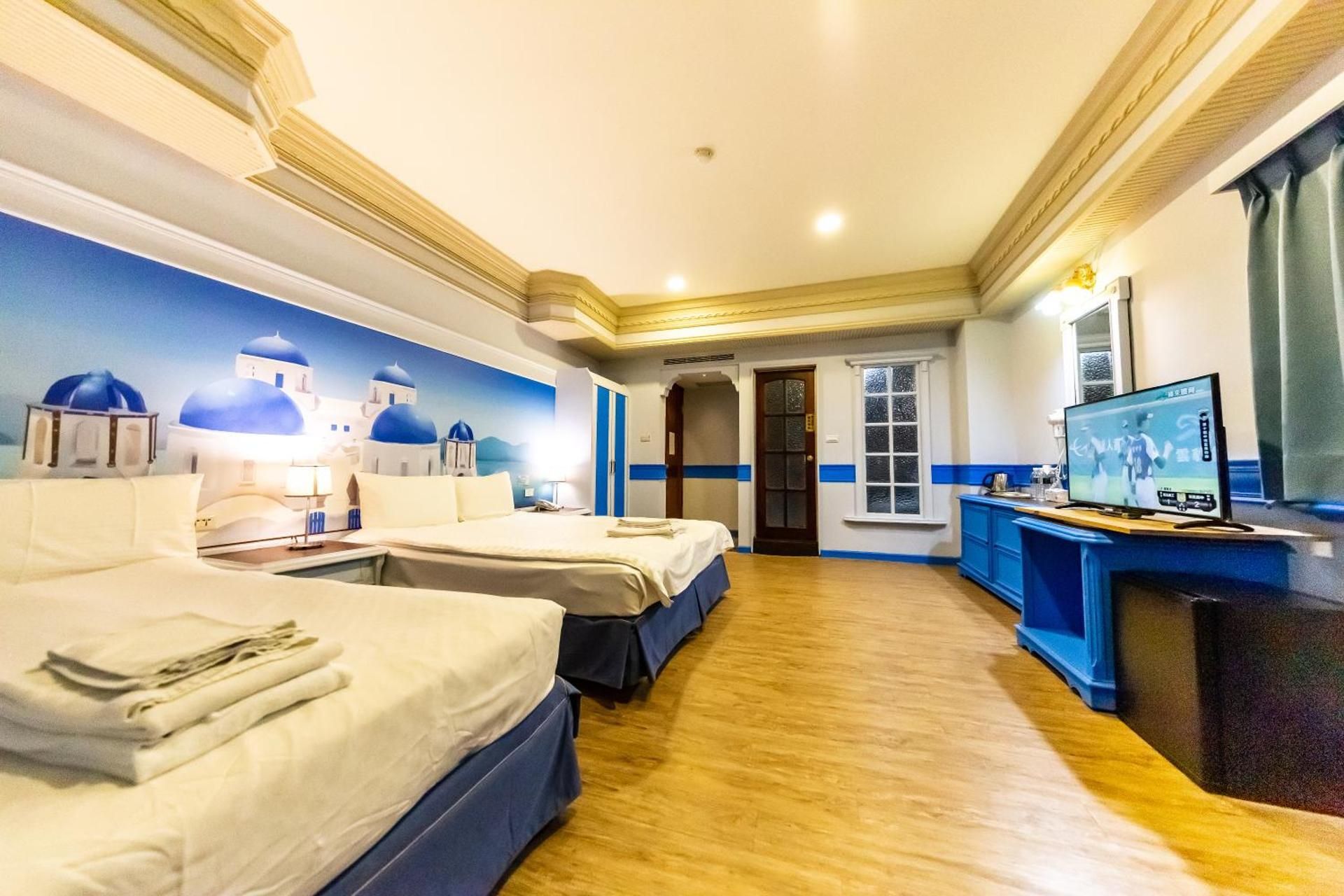 Deluxe Quadruple Room