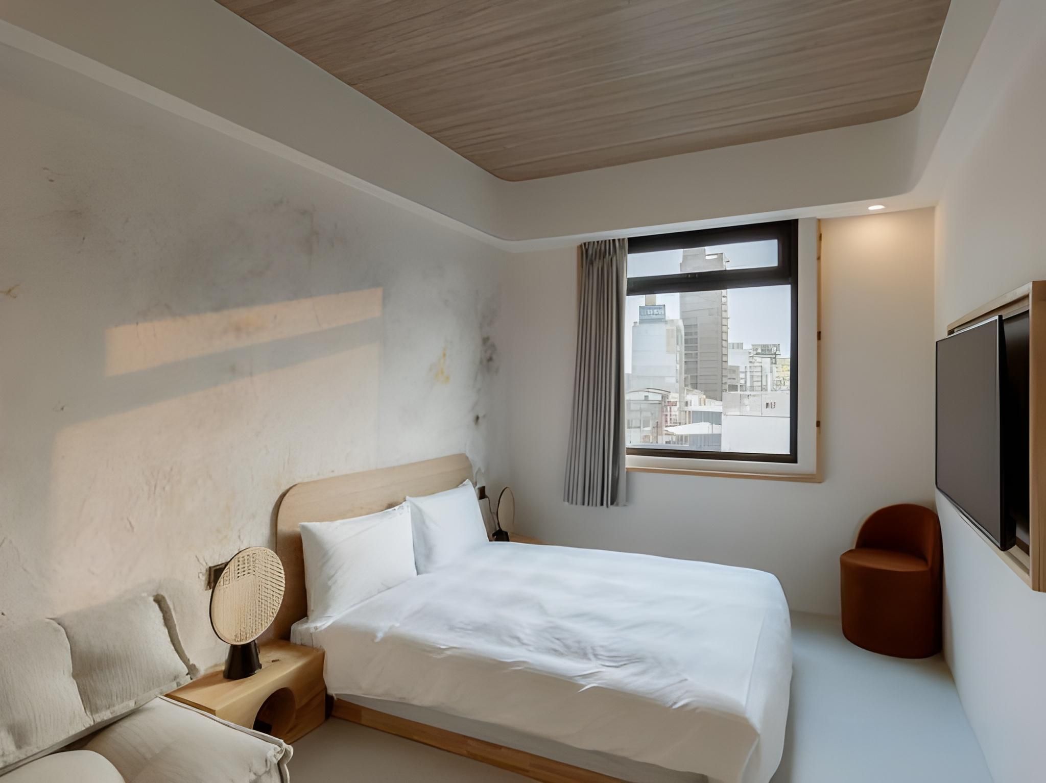 Superior Room with City View