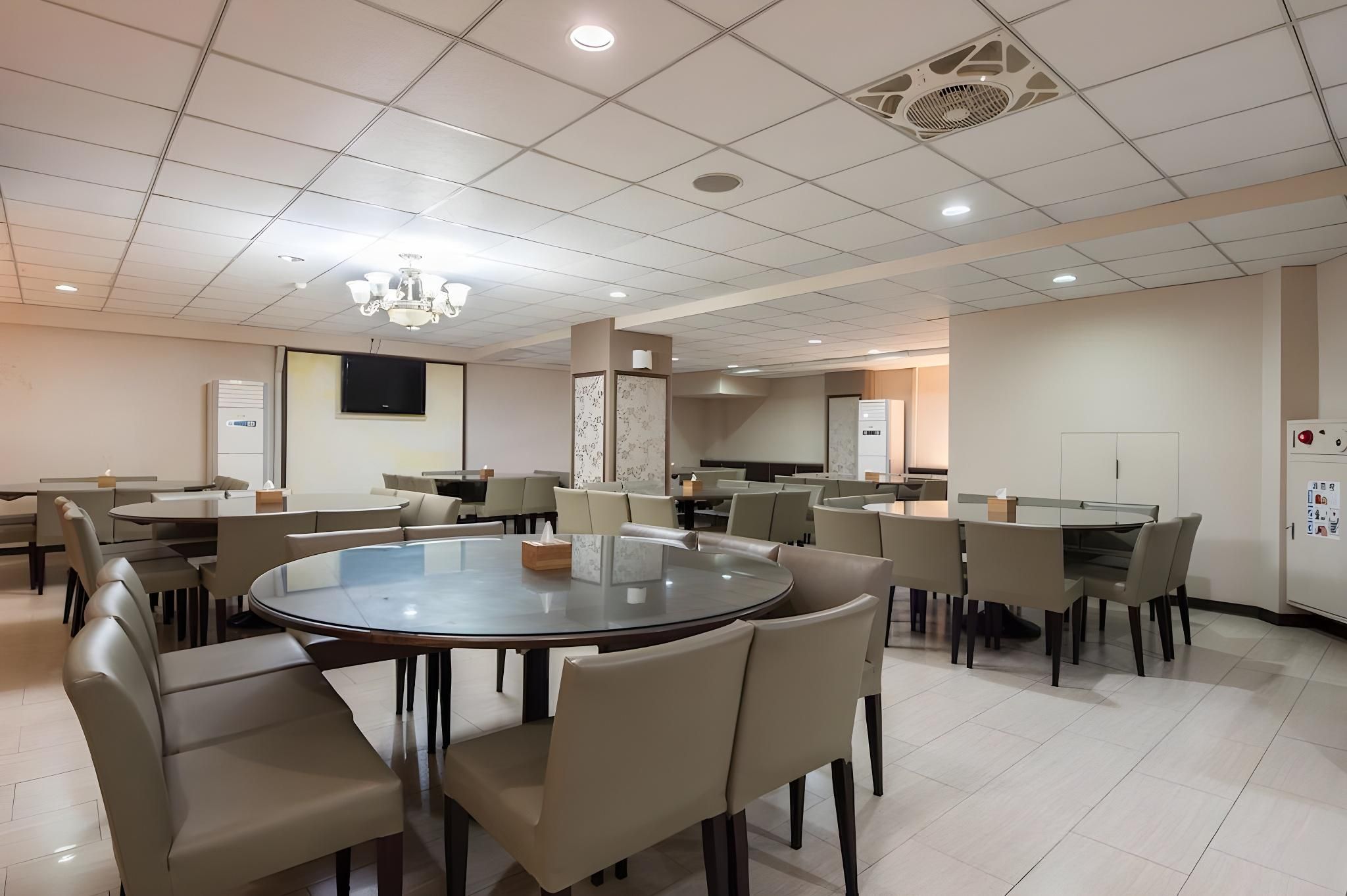 4bc89514e37de9d7f1ddcfe07ca77884