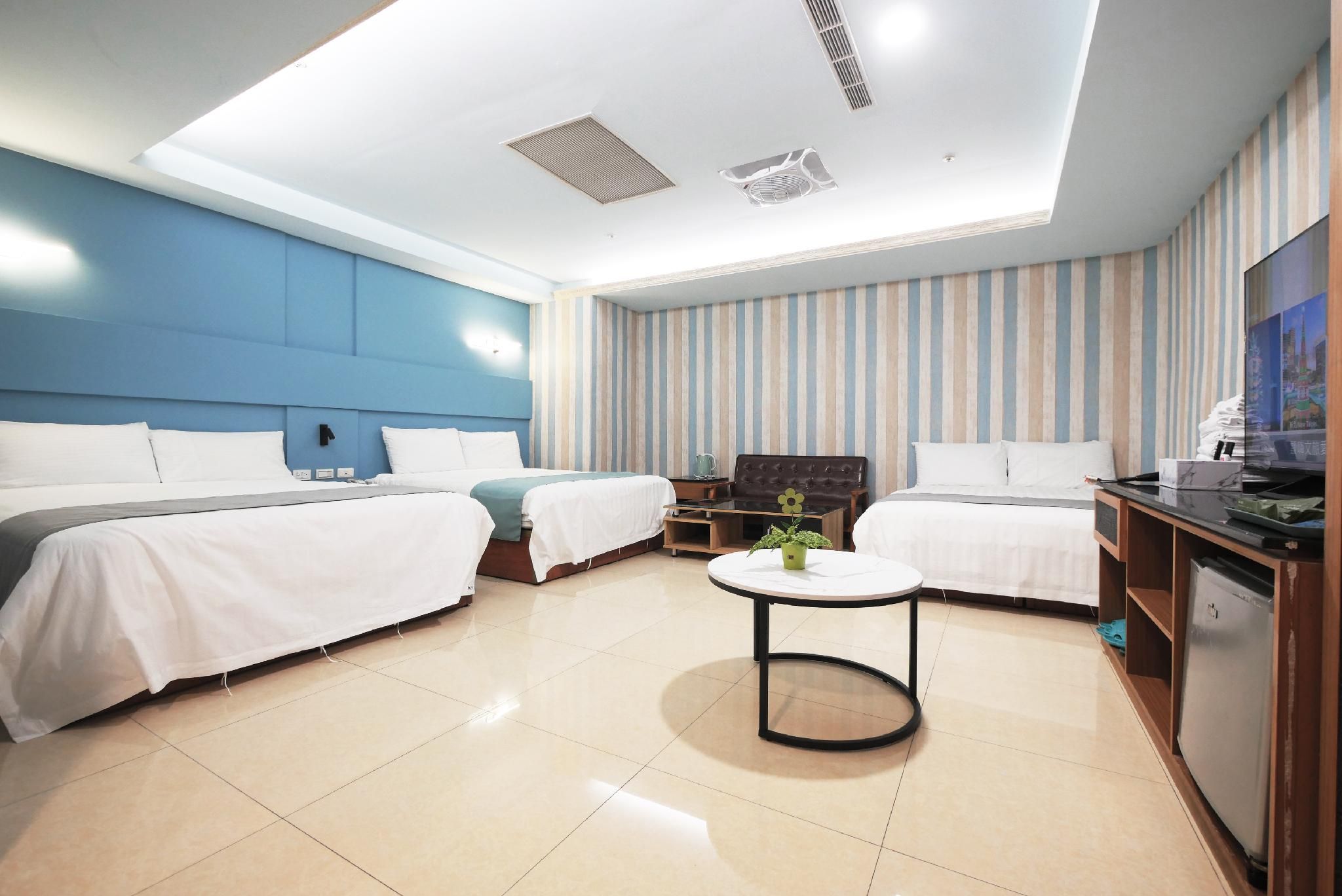 Standard Family Room for 6 People