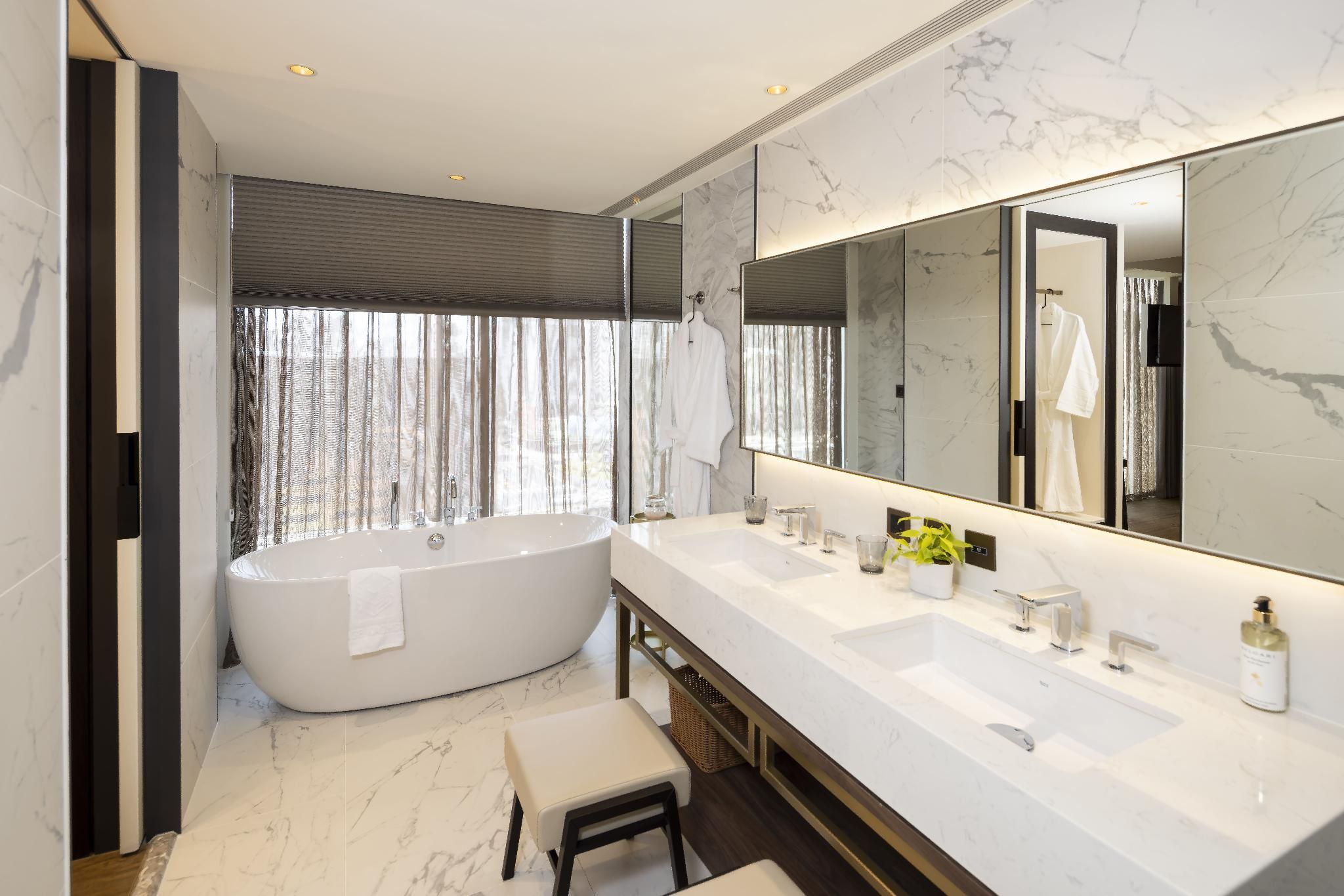 Luxury Suite