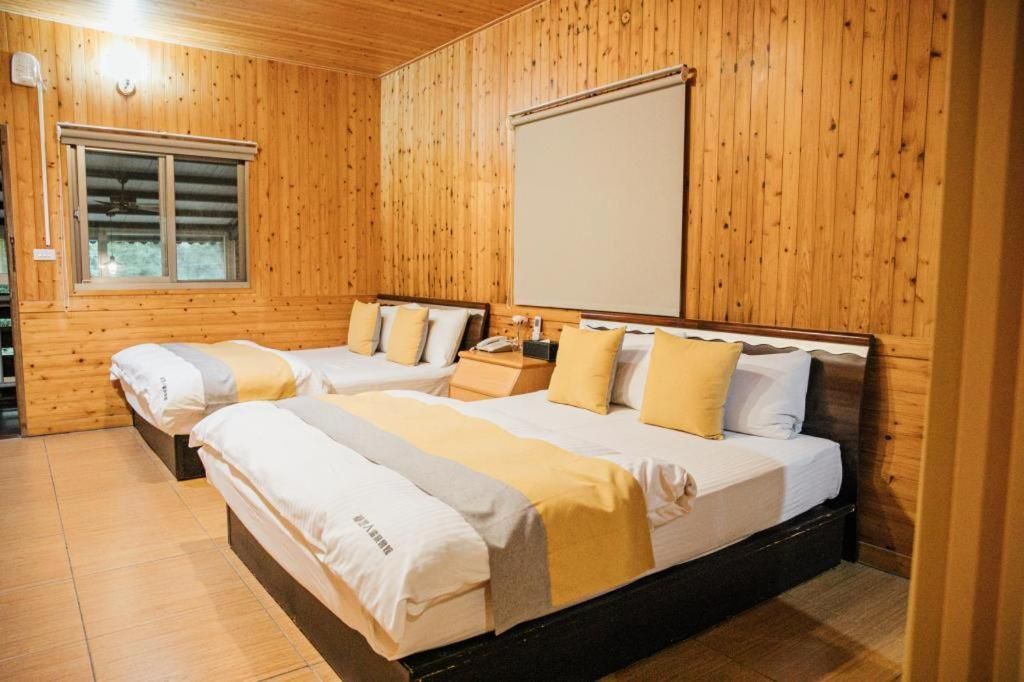 Economy Twin Room