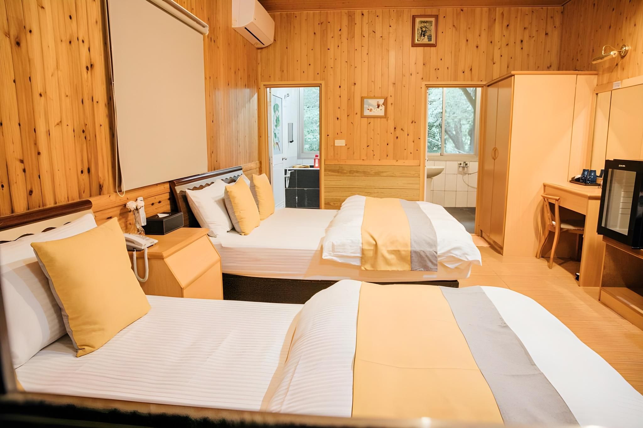 Double or Twin Room Pool Level