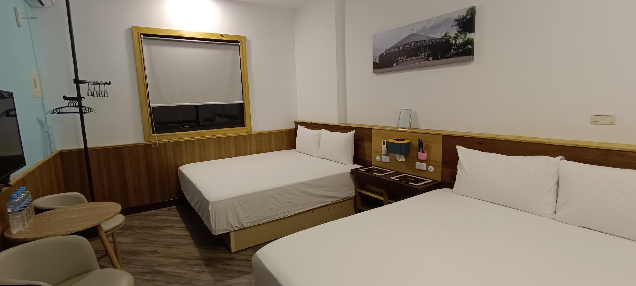 Economy Twin Room B