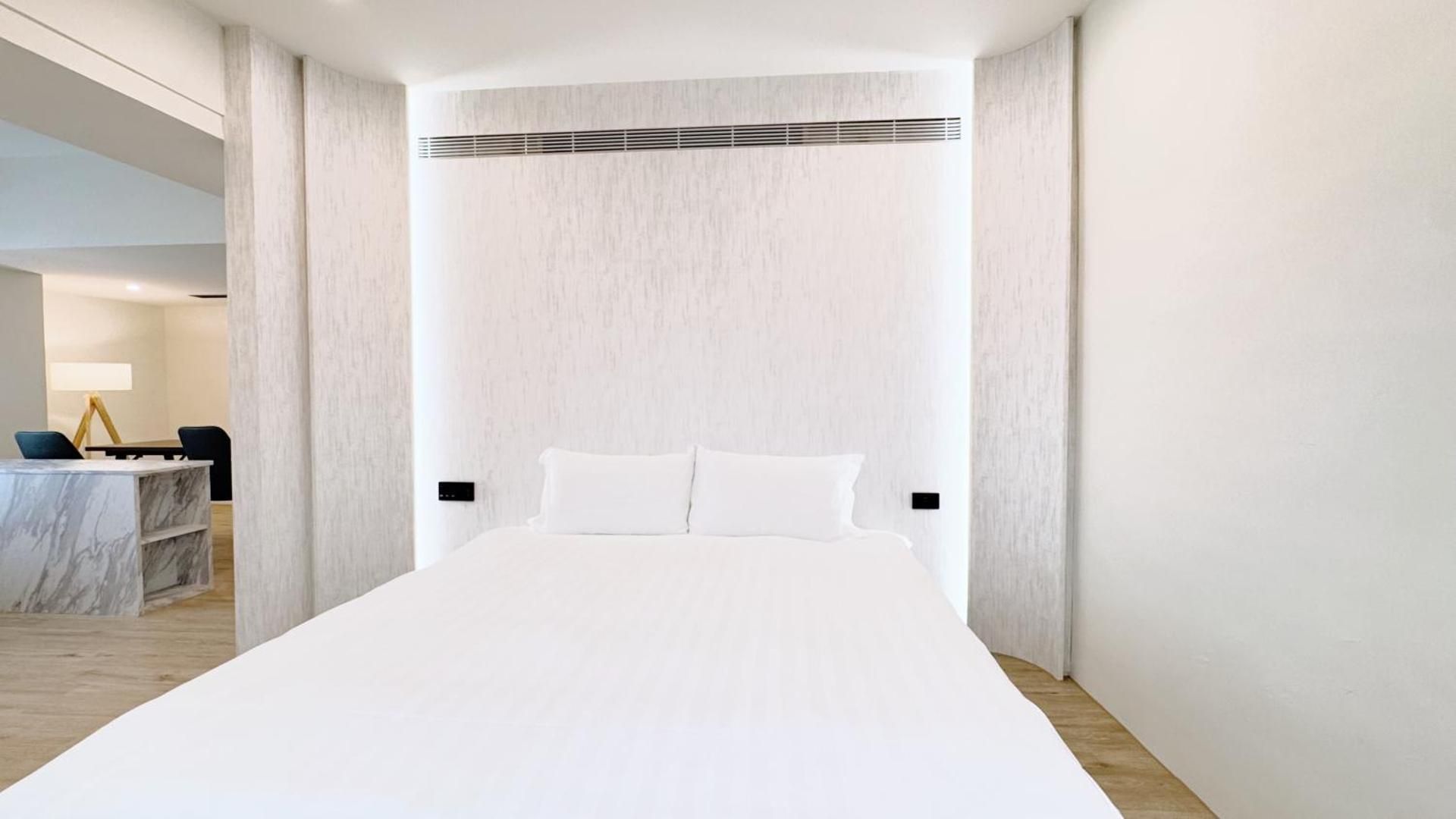 Deluxe Double Room with Bath