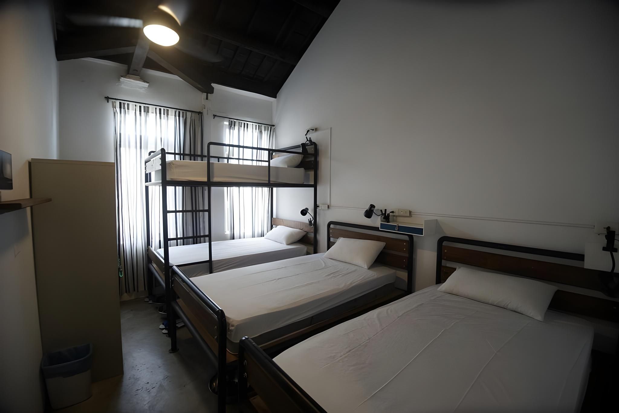 1 Person in 4-Bed Dormitory - Female Only