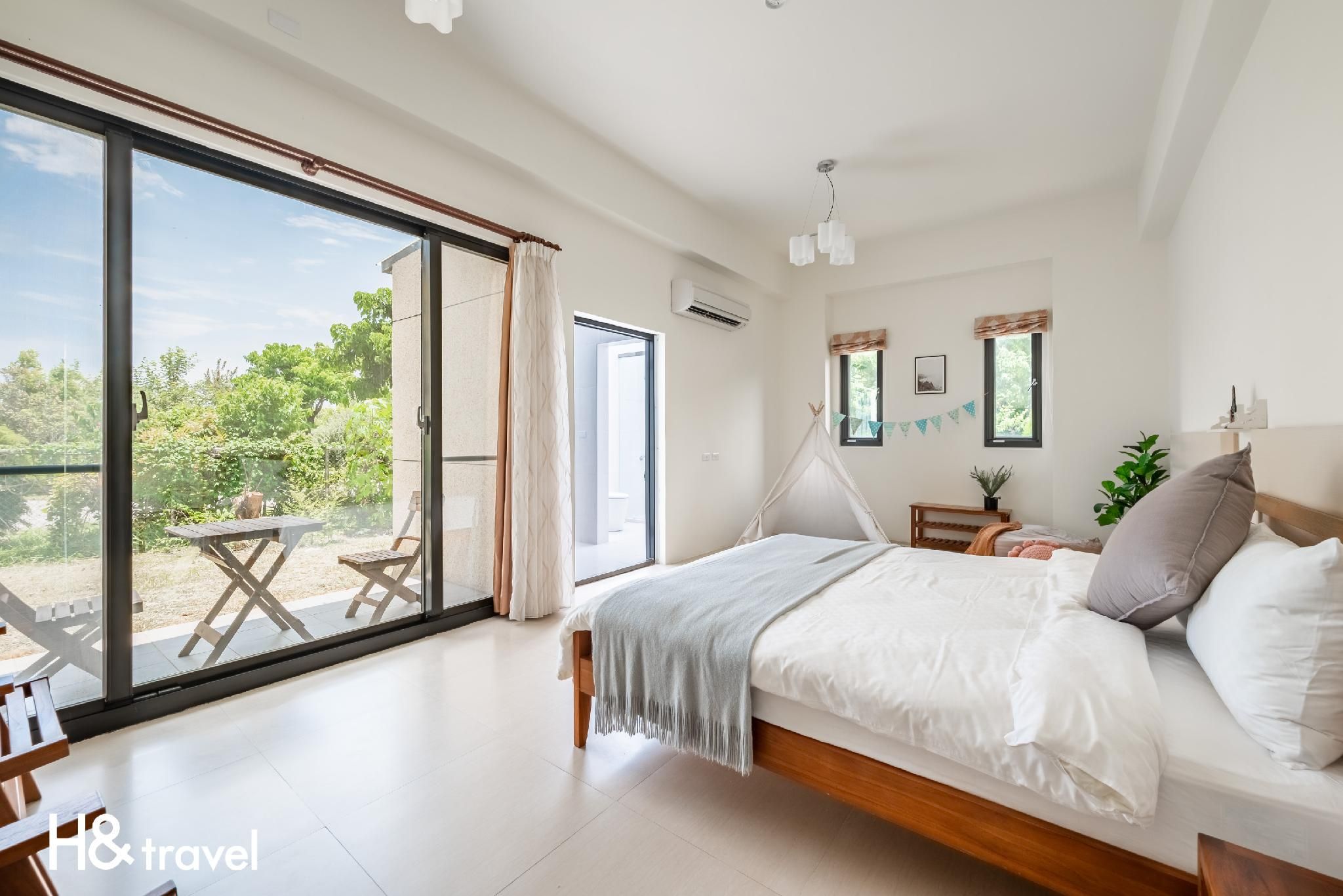 Deluxe Double Room with Terrace