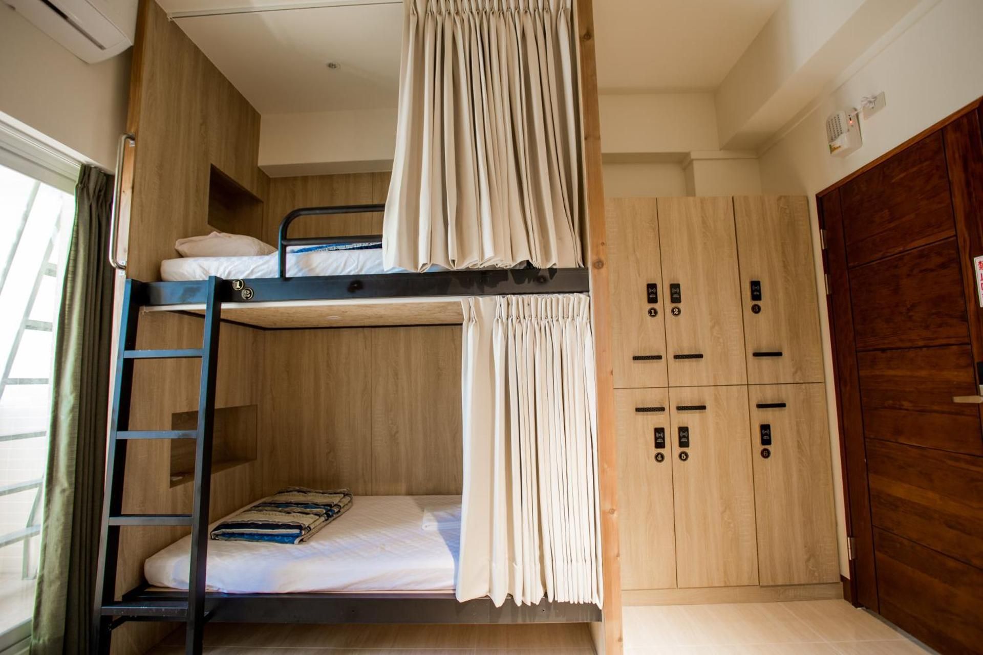 1 Person in 6-Bed Dormitory - Female Only