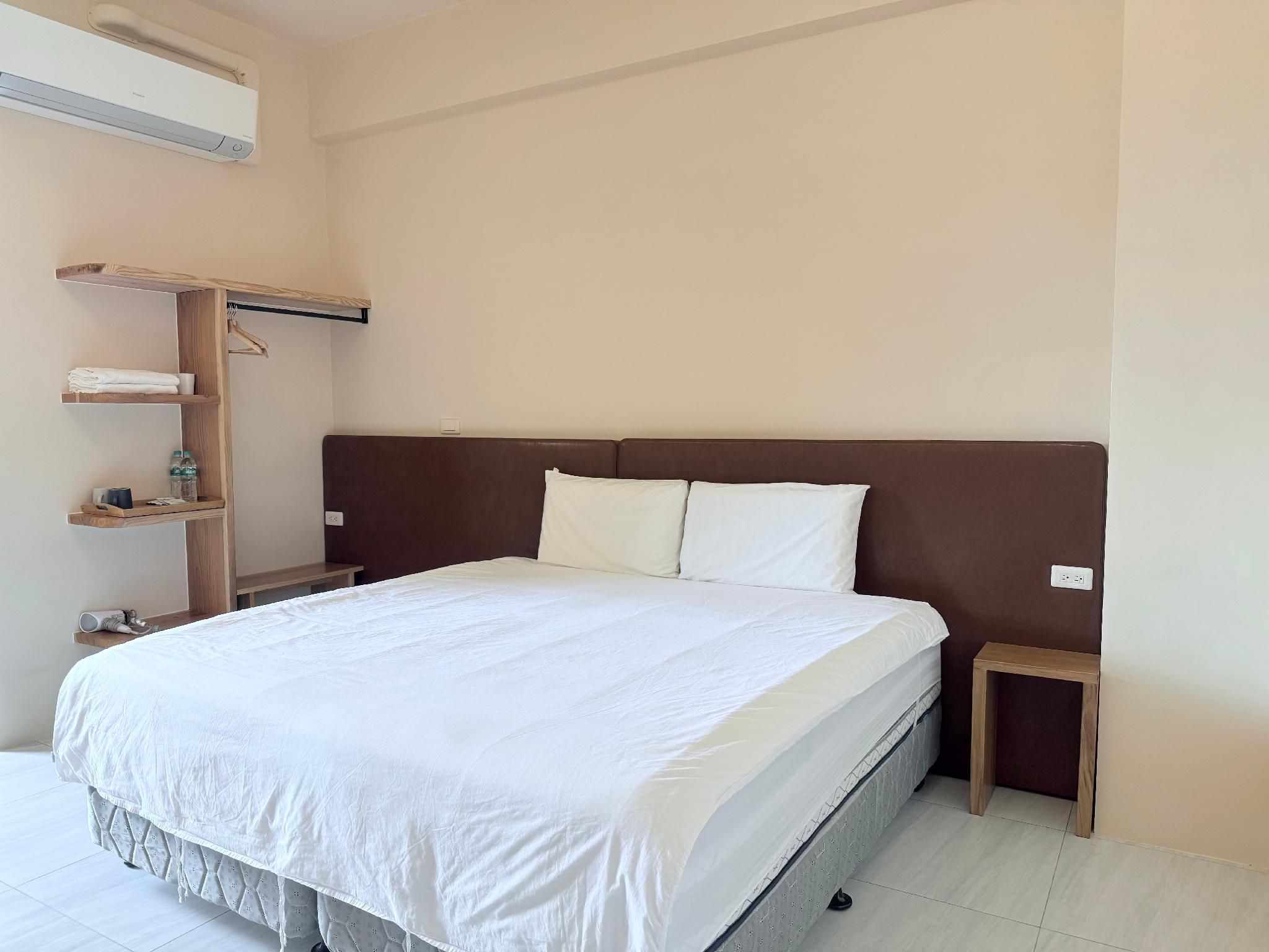Deluxe King Double Room