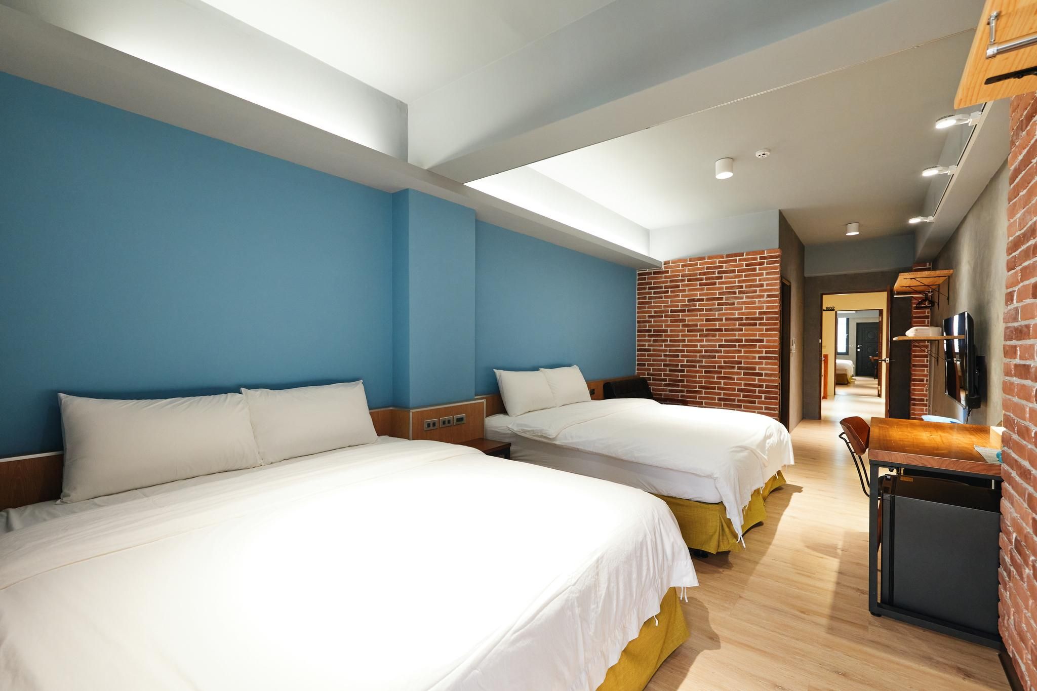 Quadruple Room with Balcony