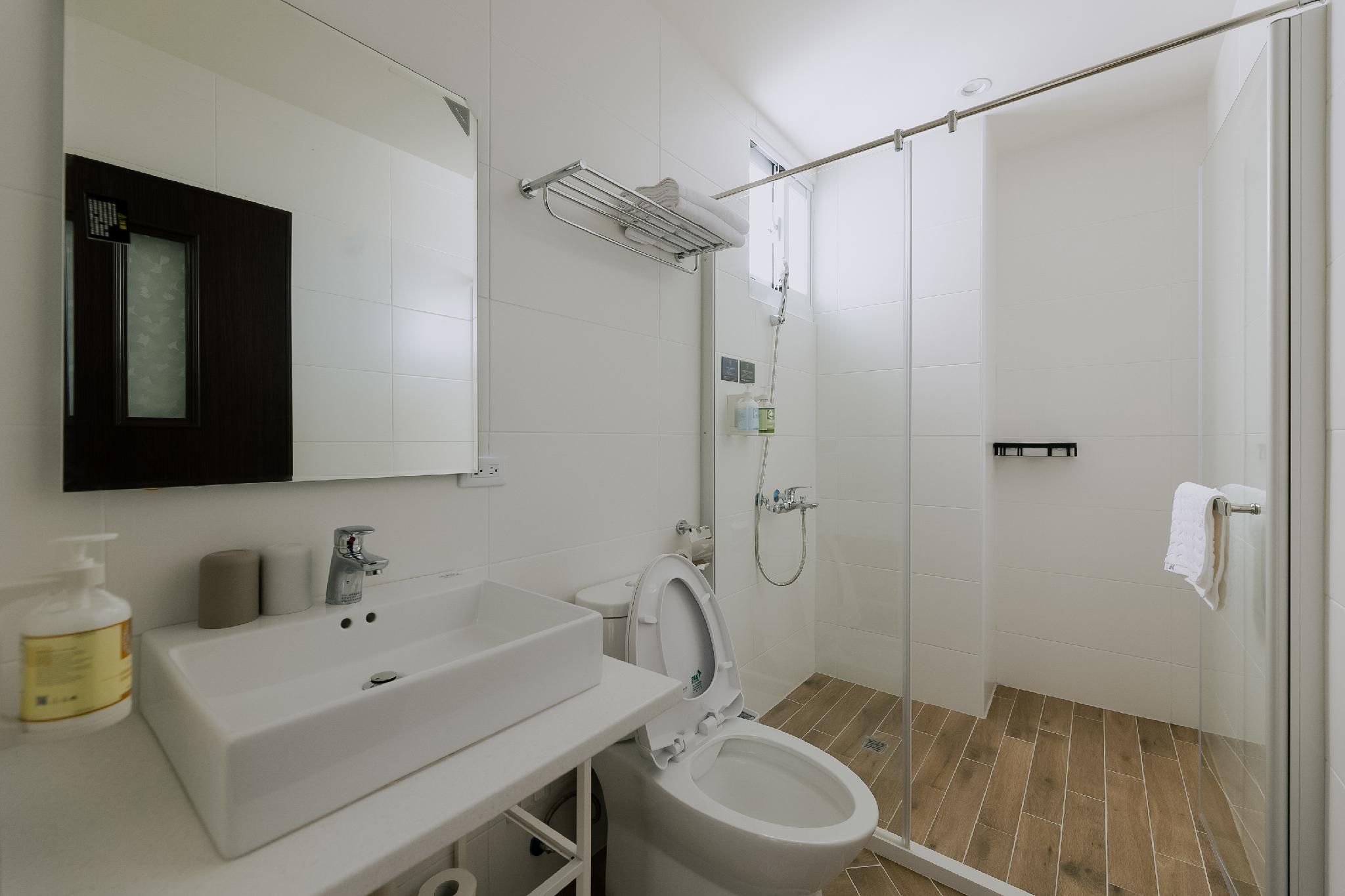 Terumahouse Deluxe Grand Twin Room 3