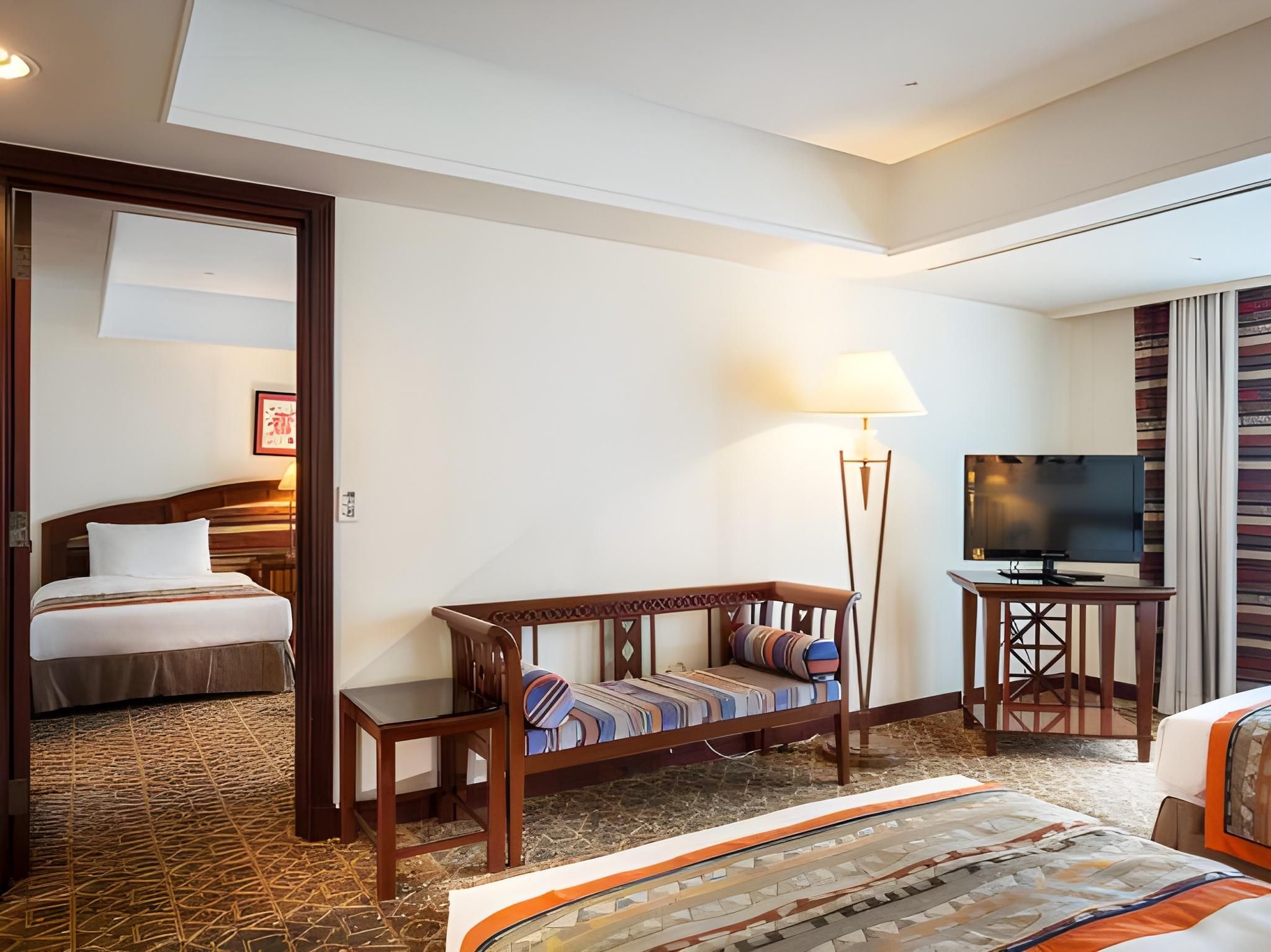 Exquisite Quadruple Room