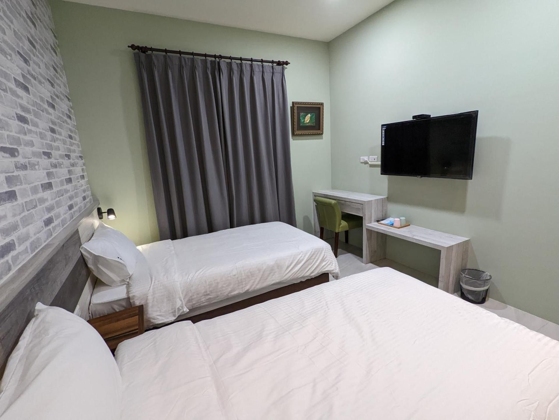 Twin Room with Private Bathroom