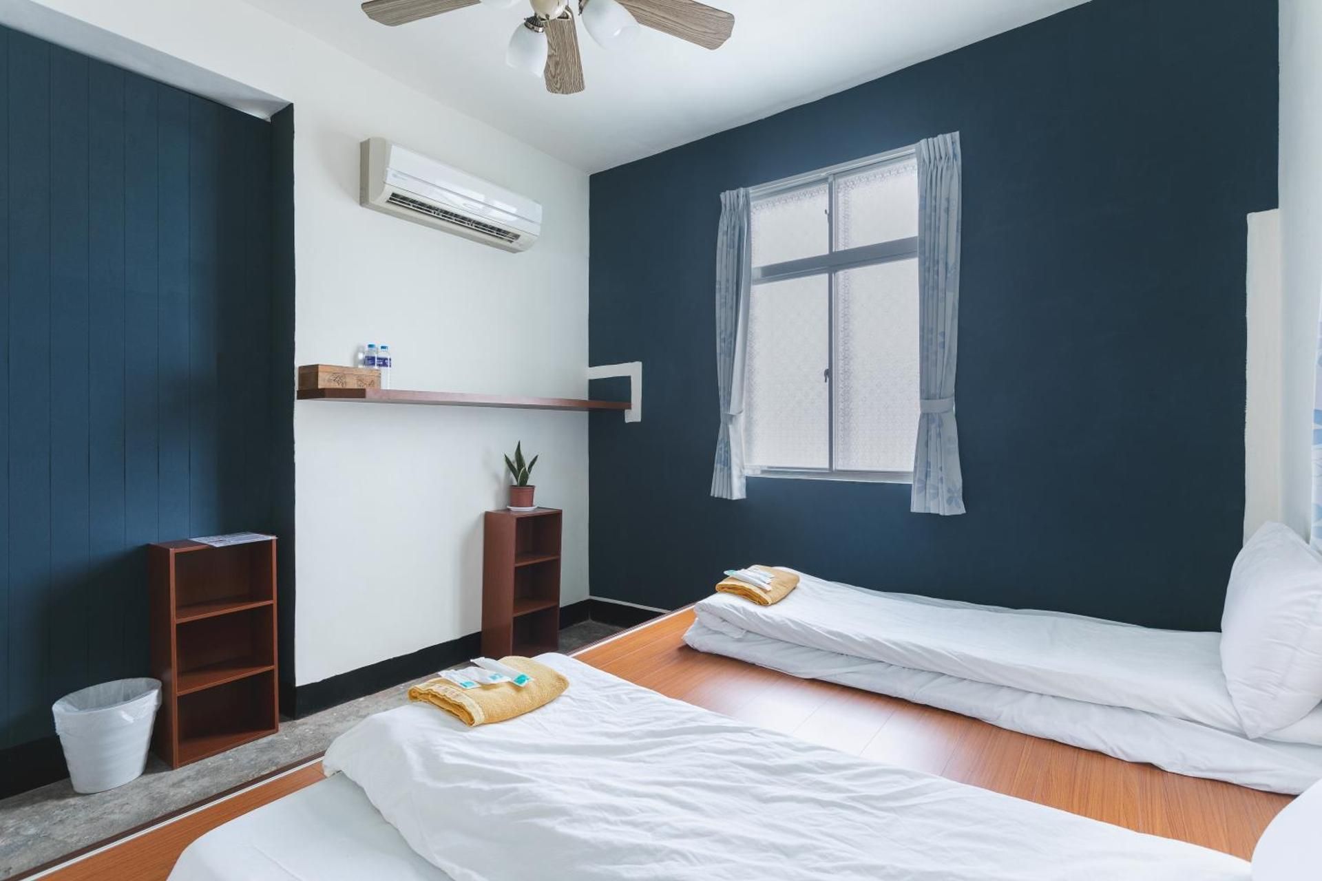Double Room with Shared Bathroom