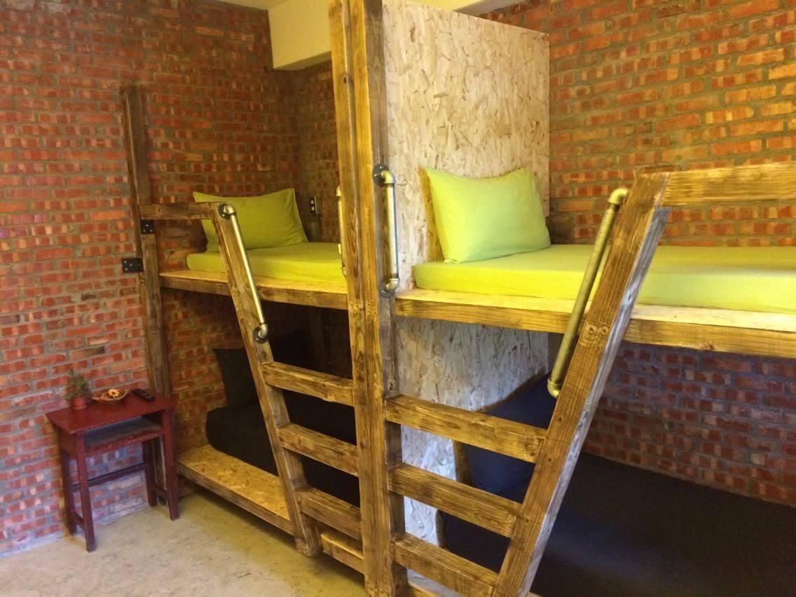 One Bed in 6-Bed Mixed Dormitory