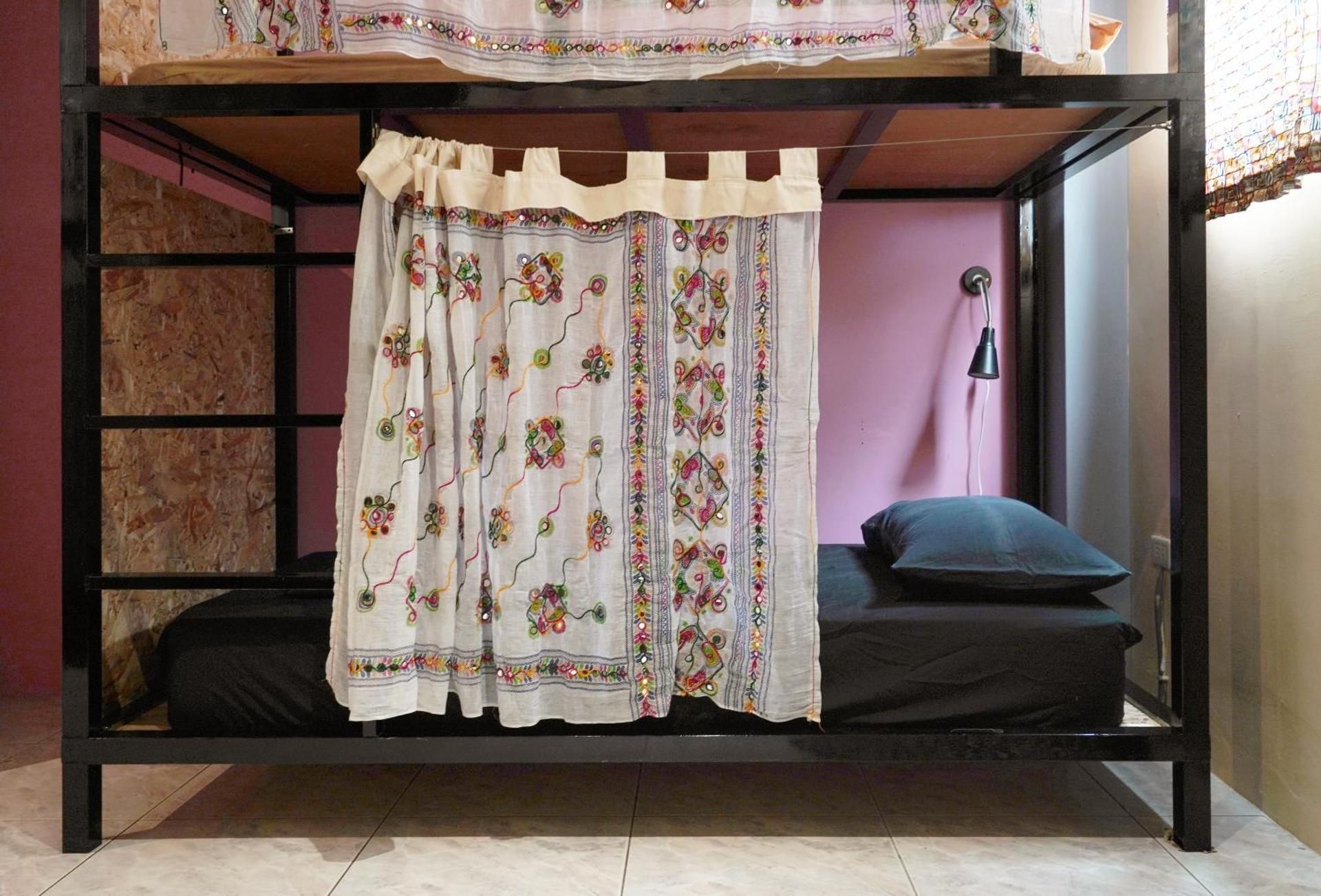 8 Beds Bunker