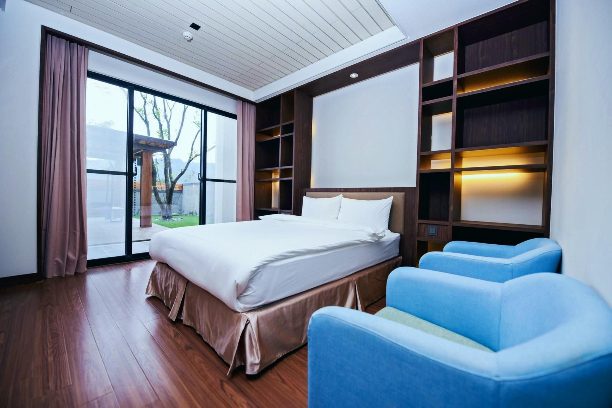 V5 Villa
