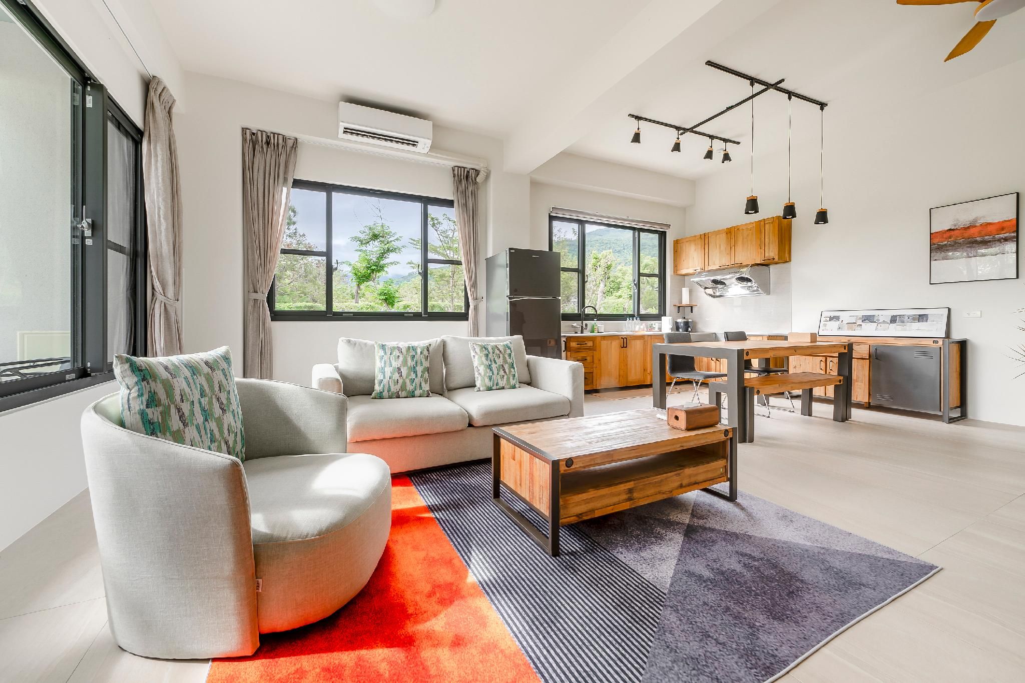 Deluxe Family Room